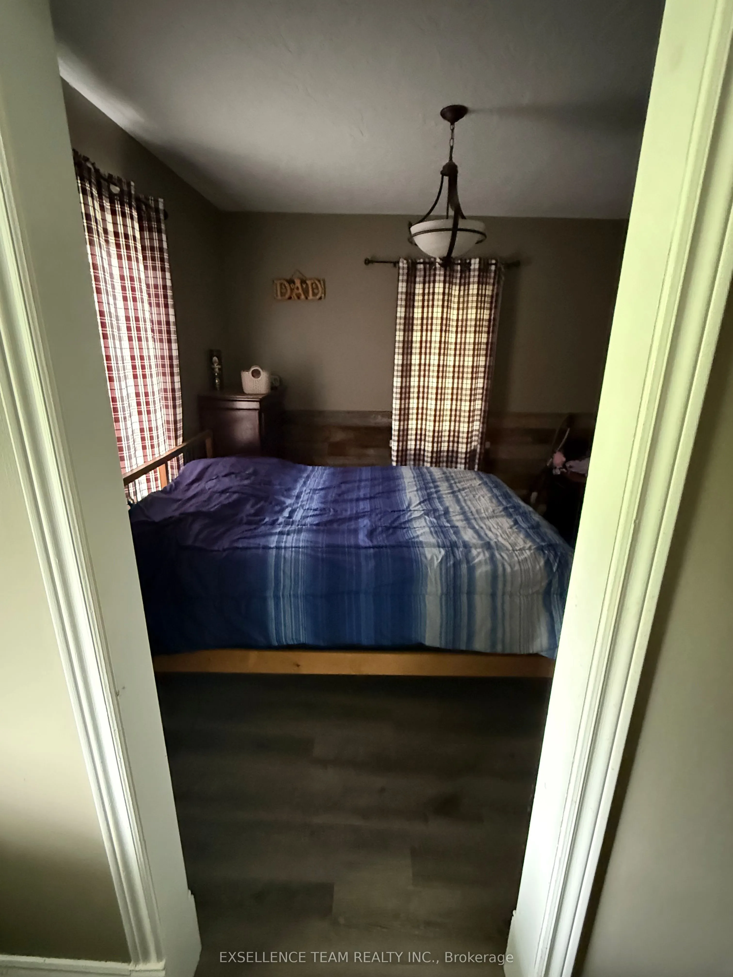 23 Mechanic Street E