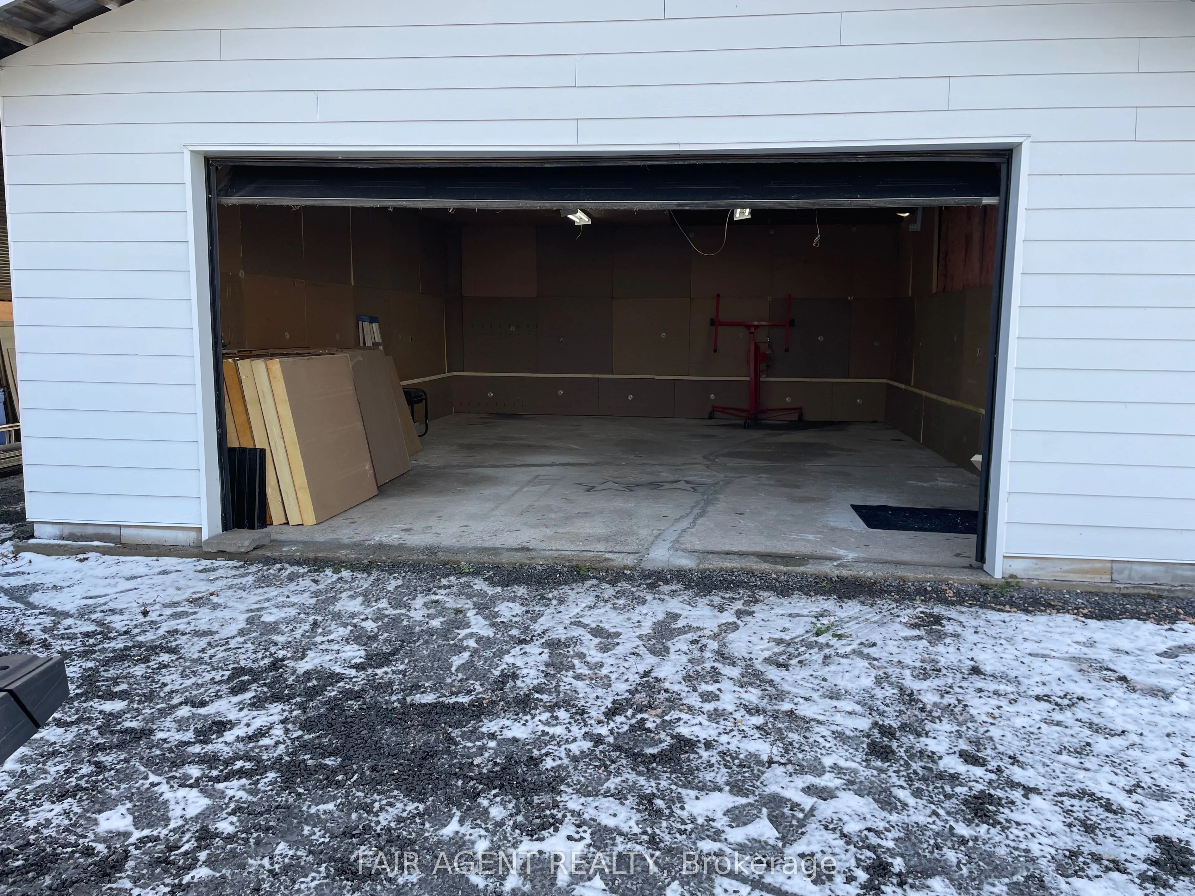 2130 Du Golf Road