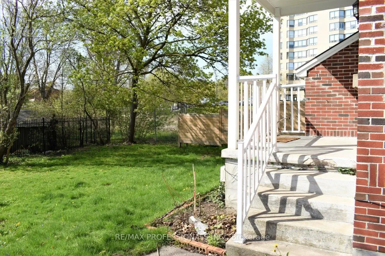 119 Erb Street E #A-Upper
