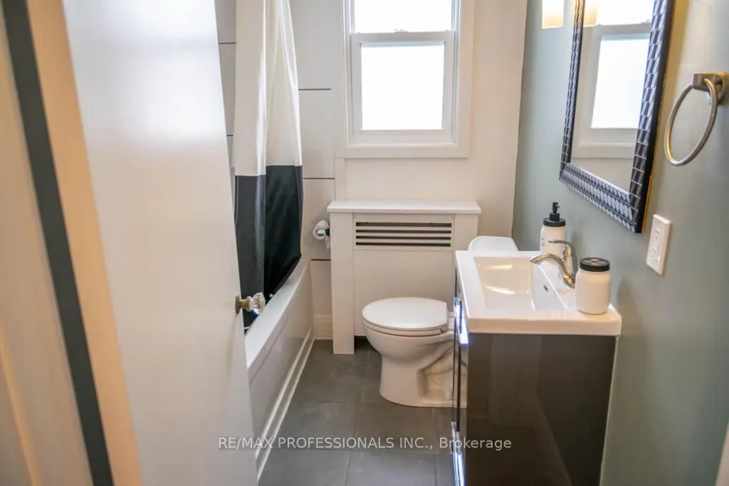 119 Erb Street E #A-Upper