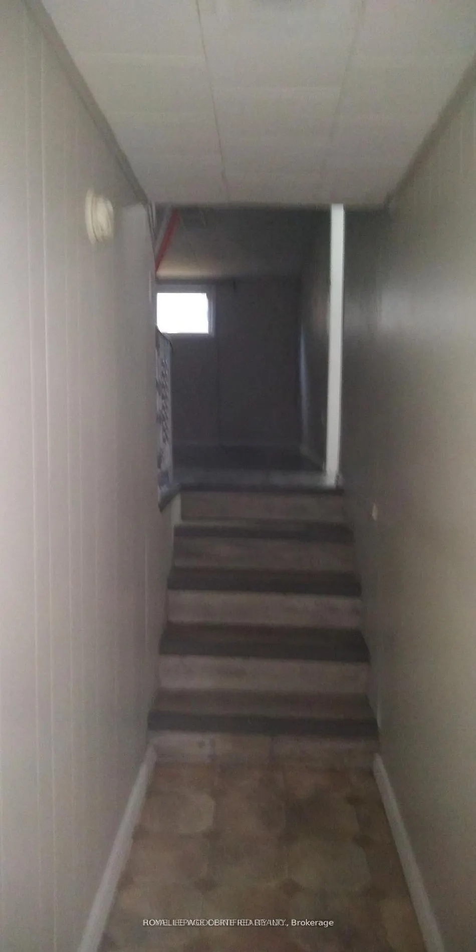 2 Rideau Crescent