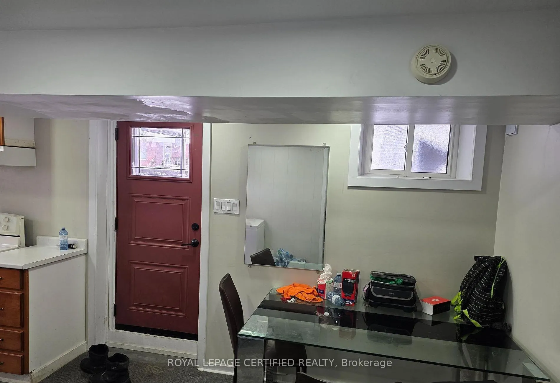 2 Rideau Crescent