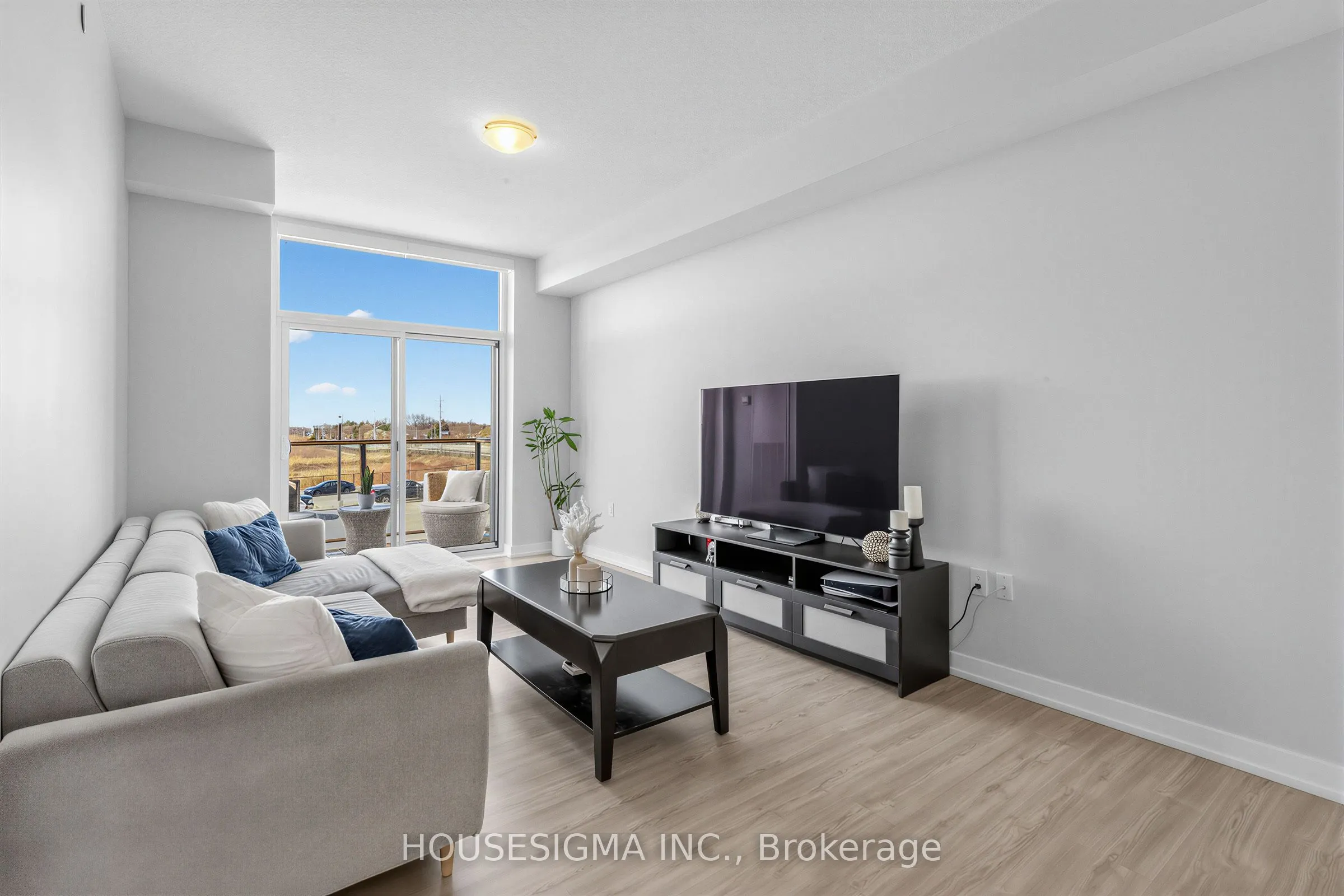 450 Dundas Street E #230