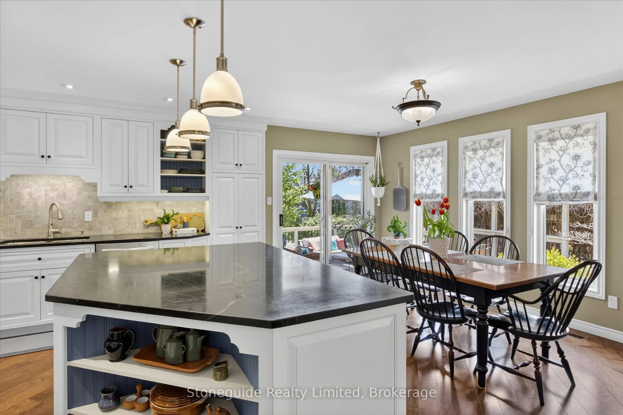 1580 College Park Drive