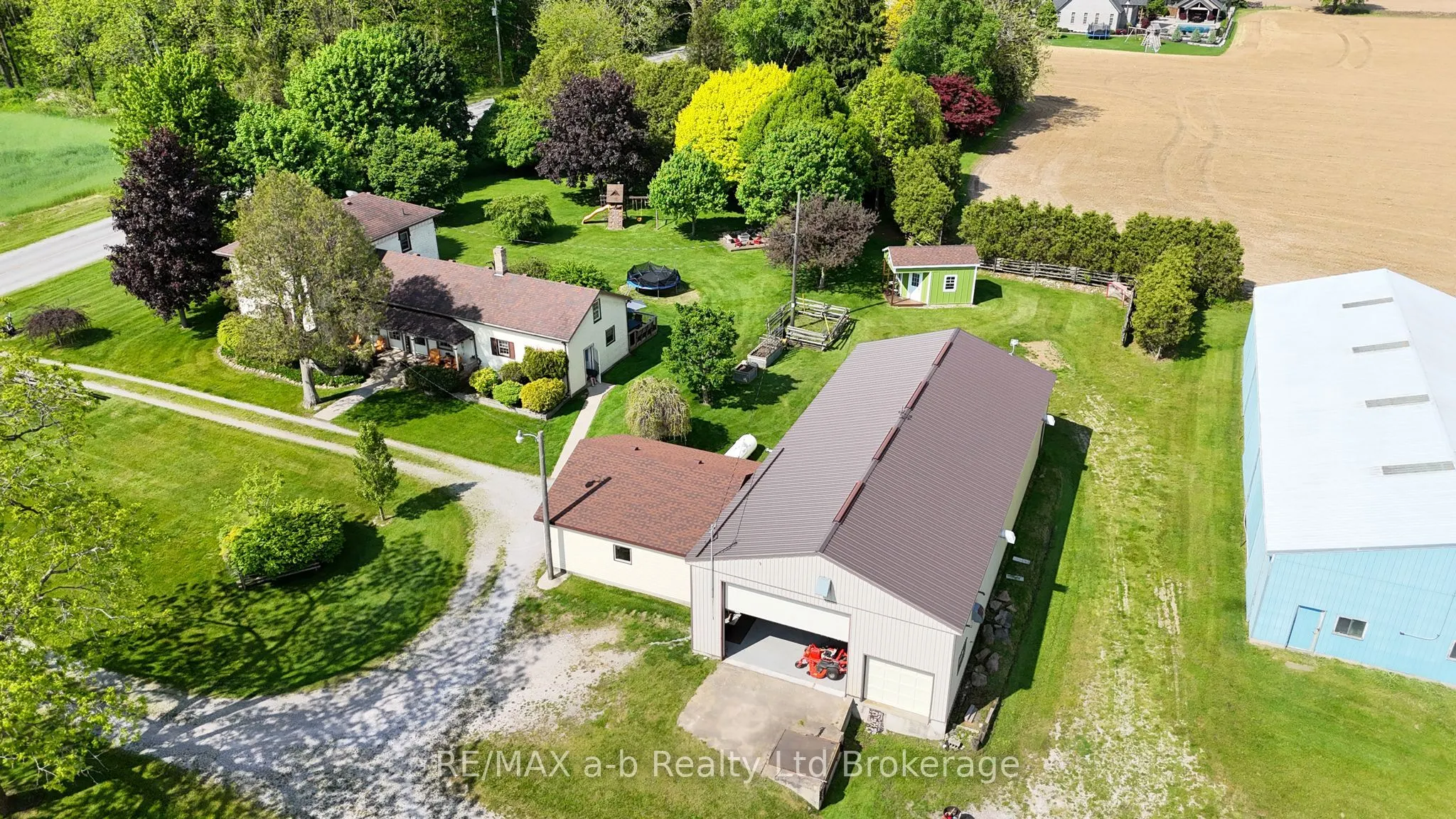 1813 Norfolk County 19 Road W