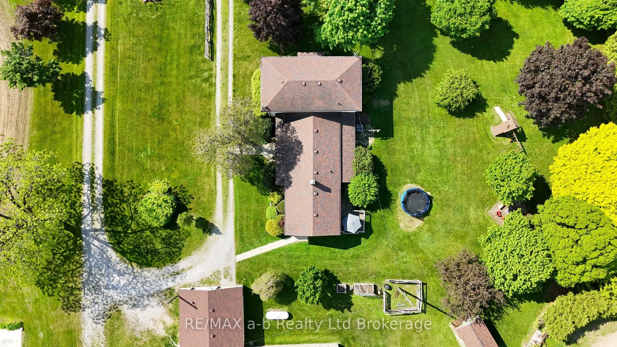 1813 Norfolk County 19 Road W