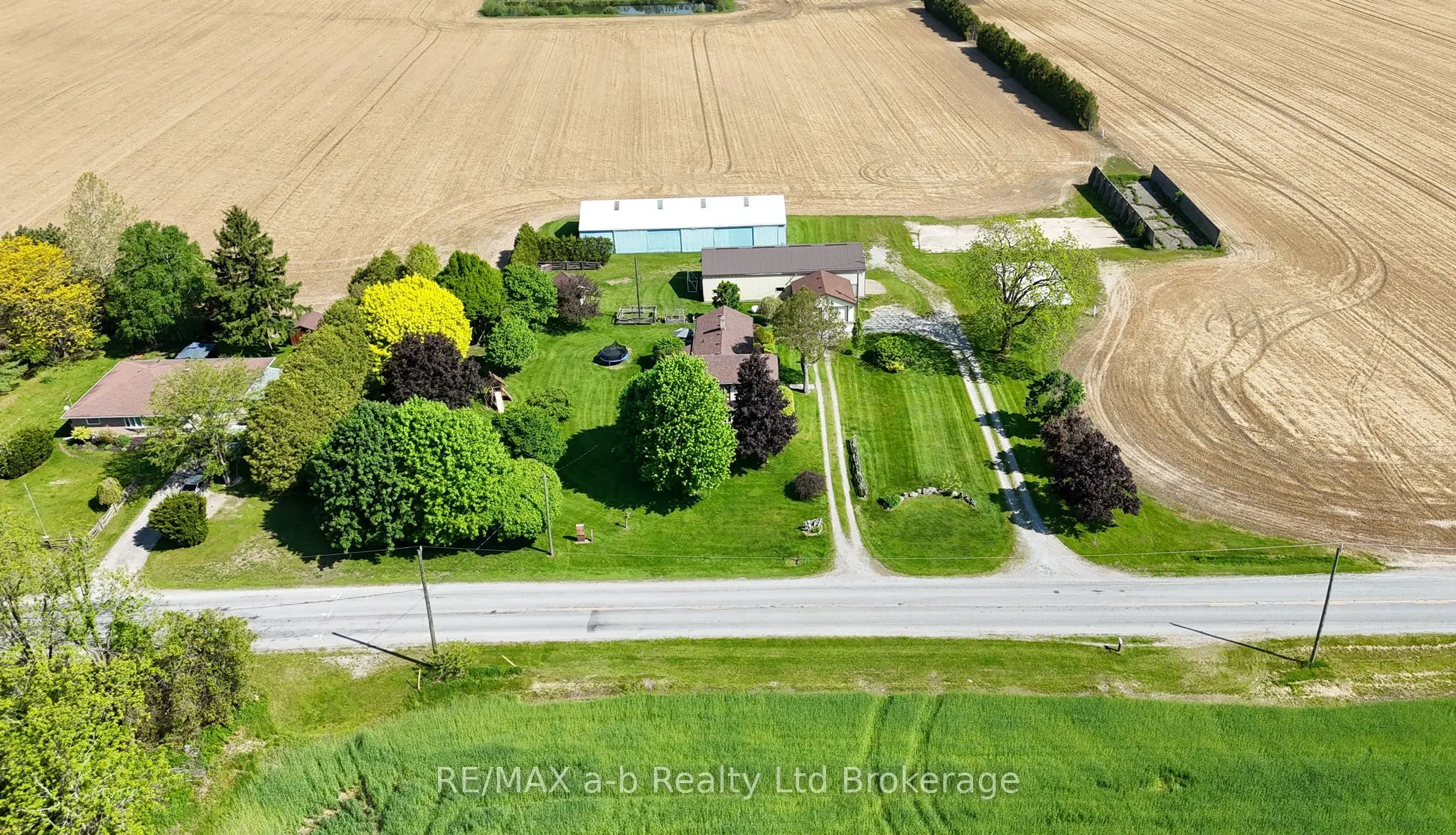 1813 Norfolk County 19 Road W