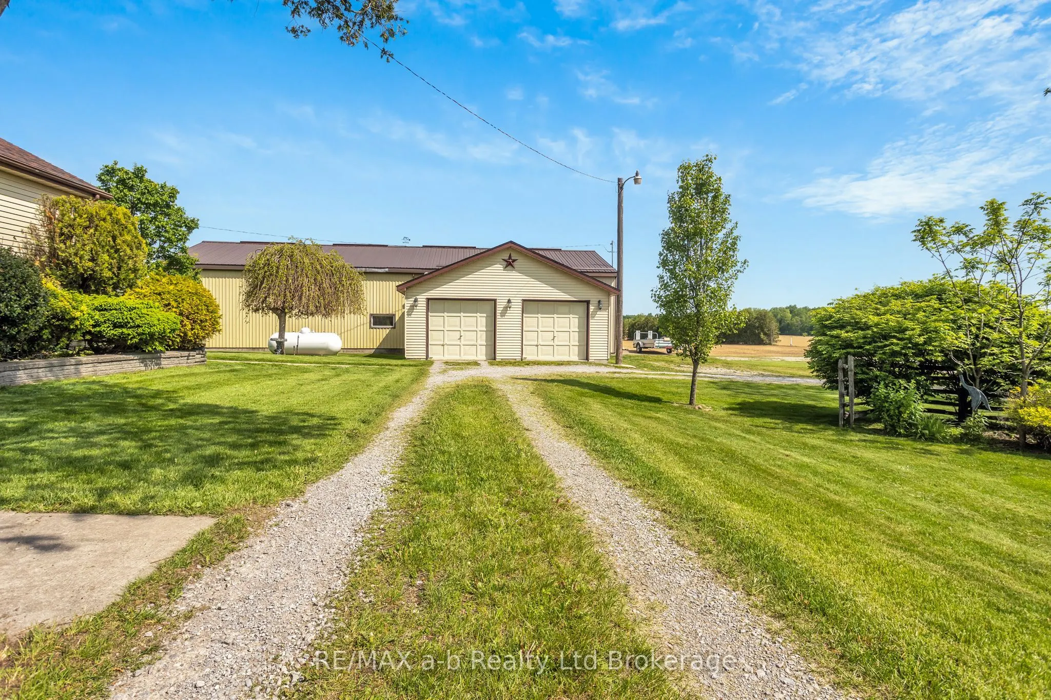 1813 Norfolk County 19 Road W