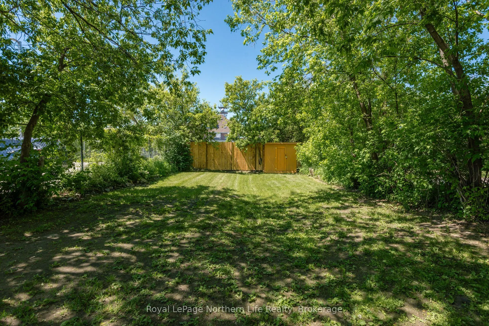 253 Second Avenue W