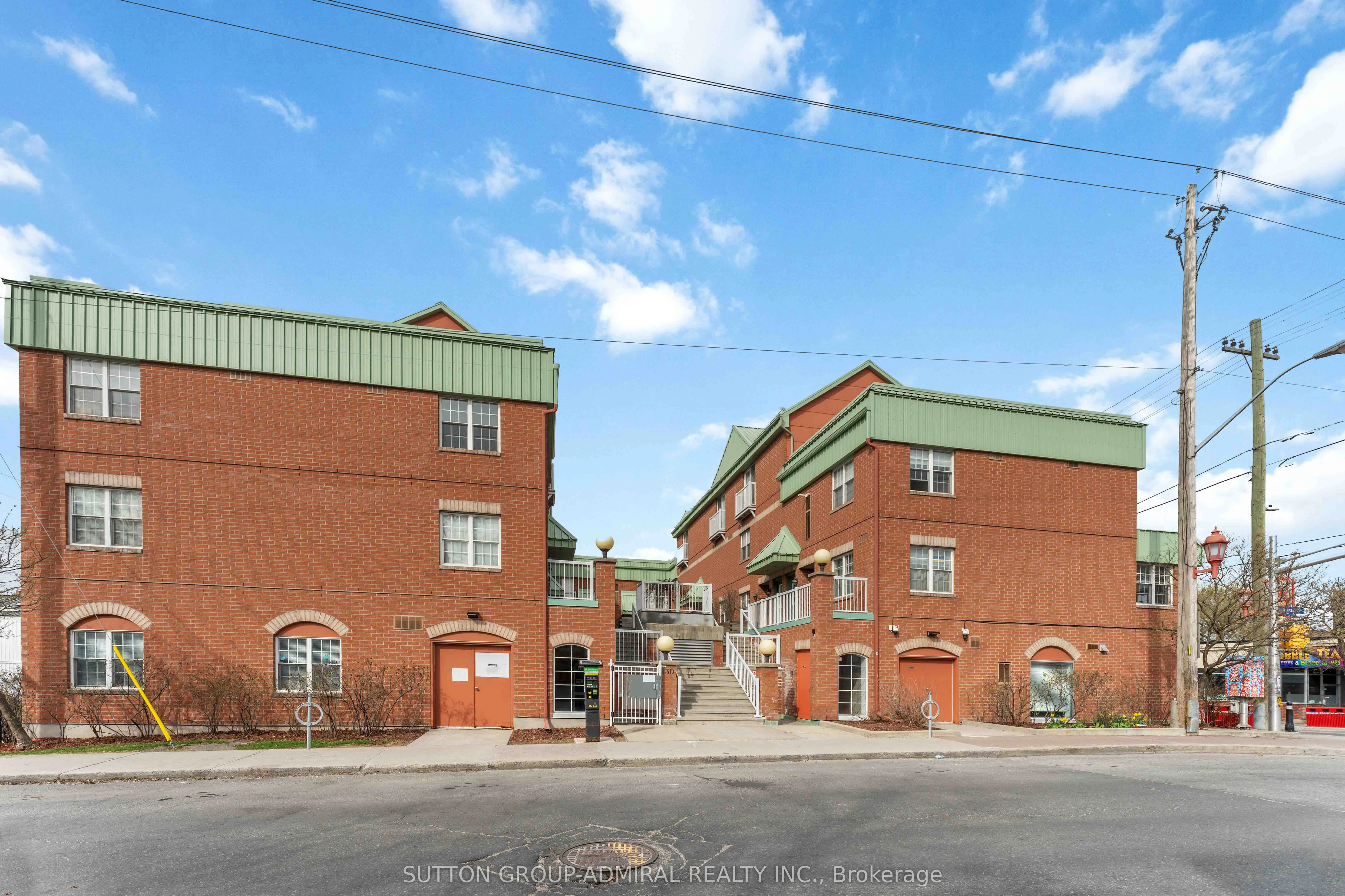 130 ROCHESTER Street #9