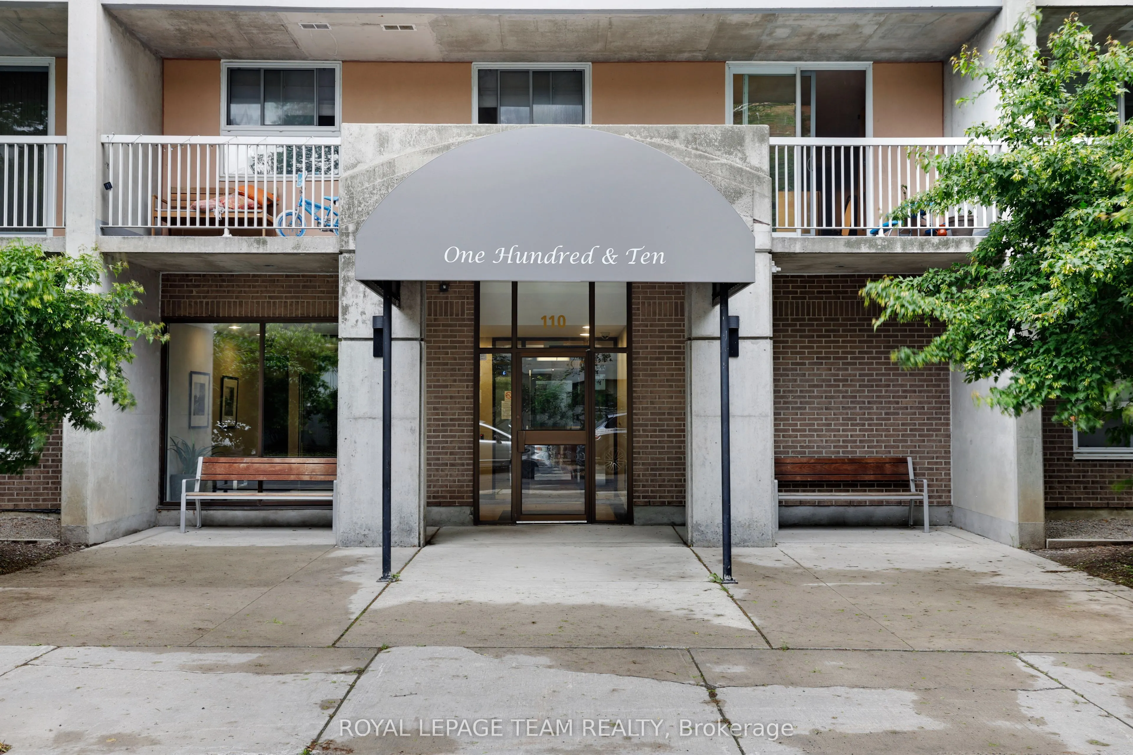 110 Forward Avenue #904