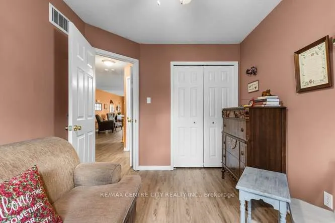 463 Exmouth Circle