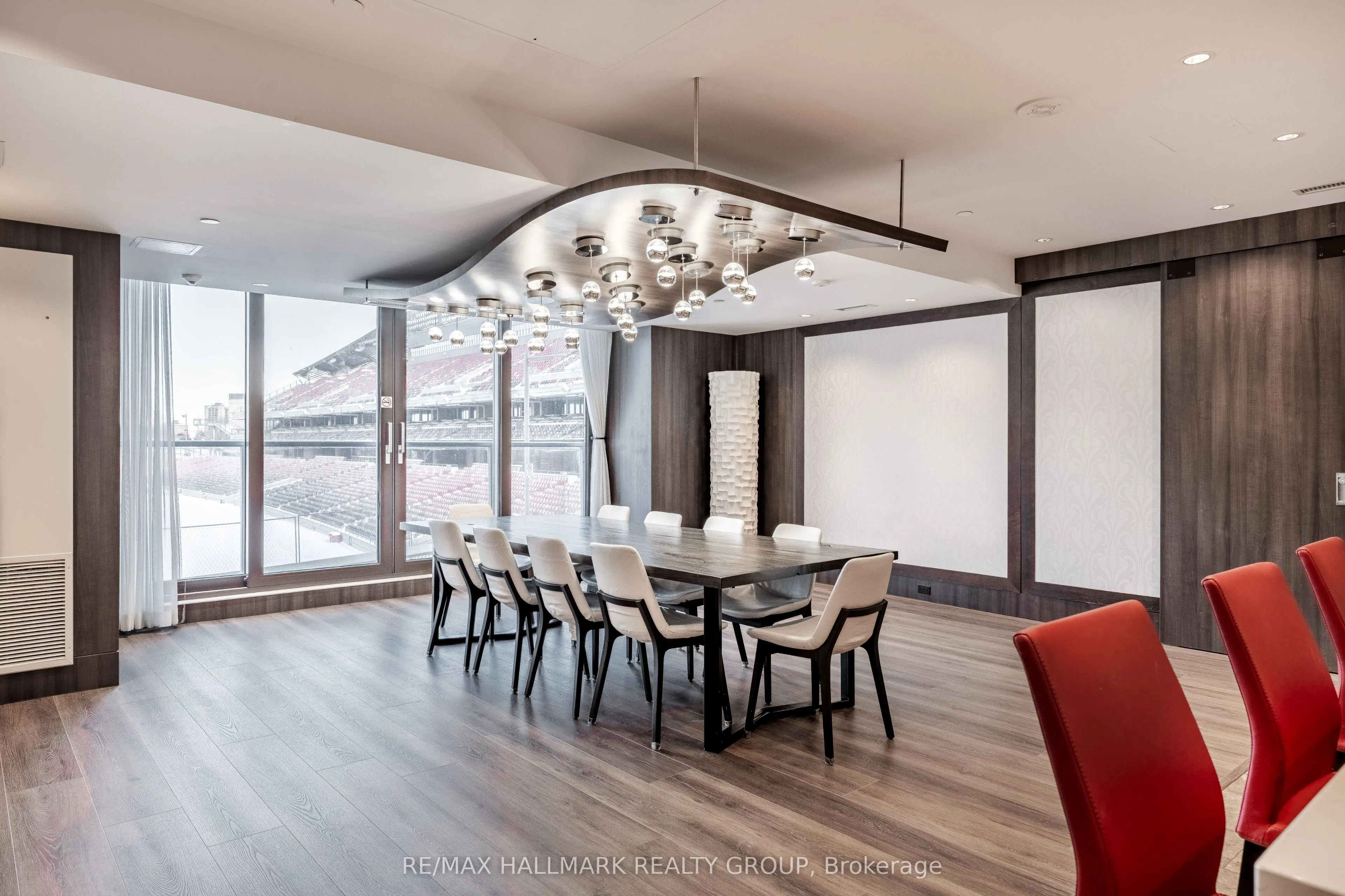 1035 Bank Street #1205