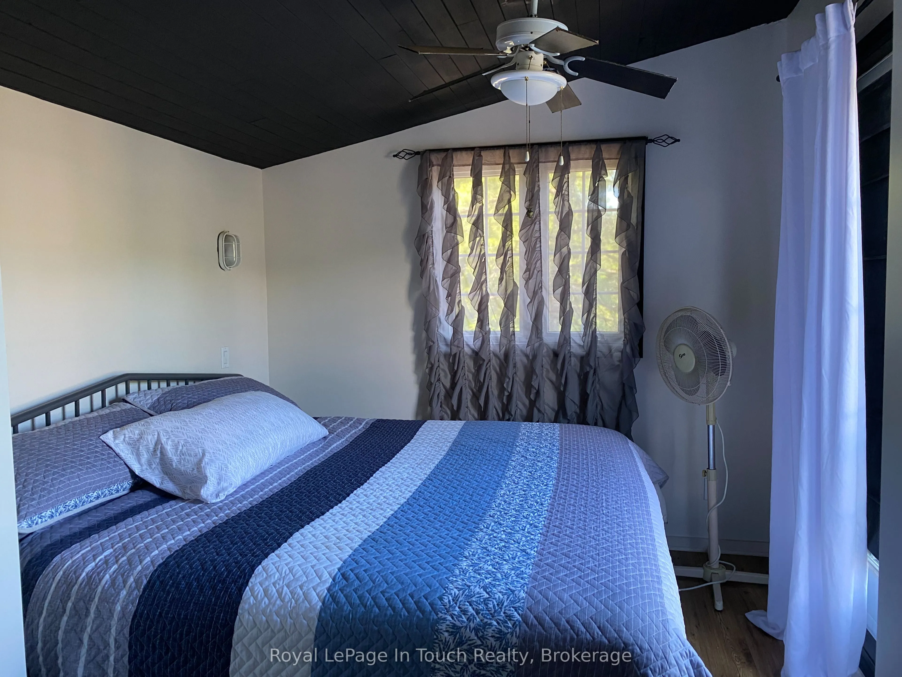 9794 Georgian Bay Shore N