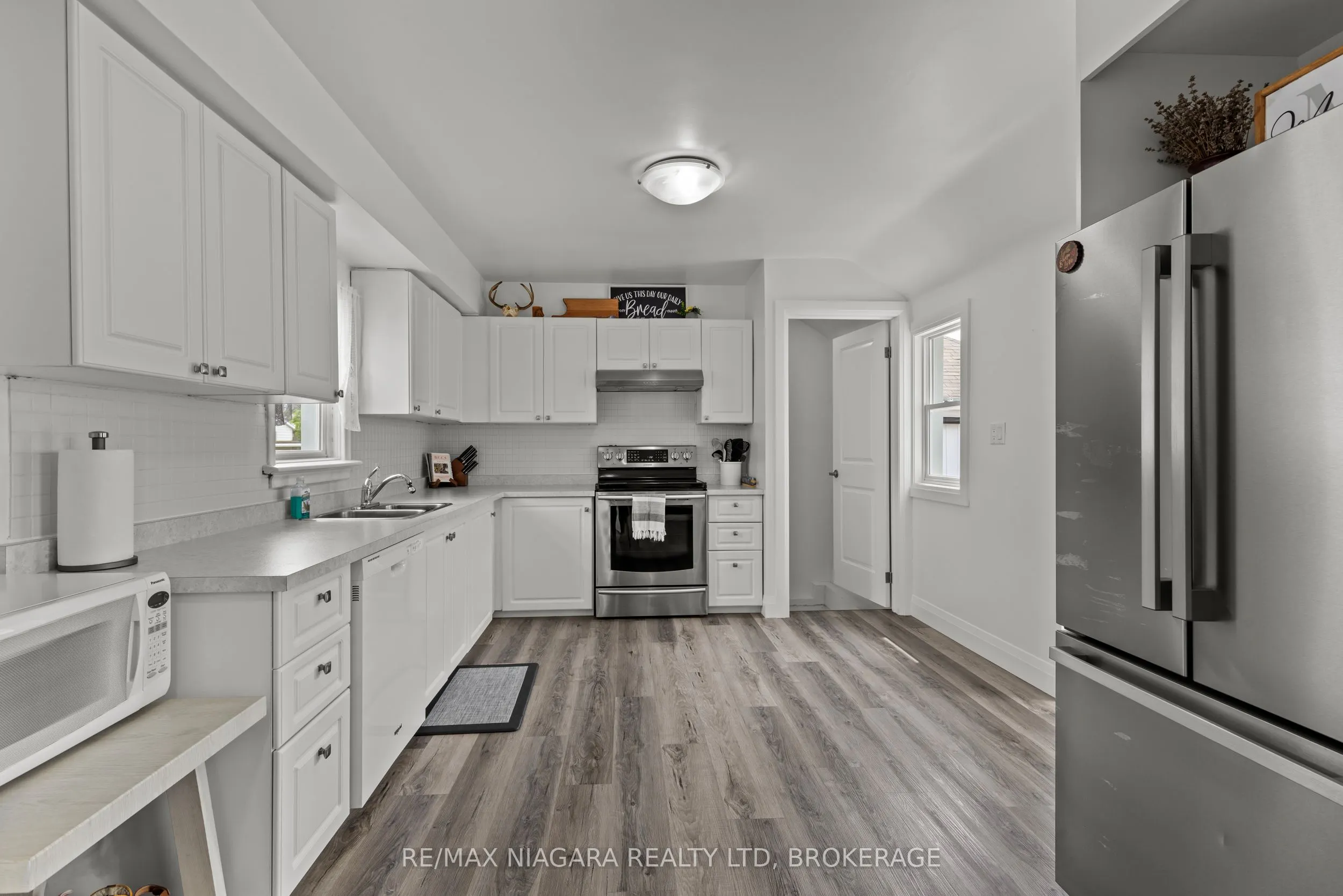 47 SULLIVAN Avenue