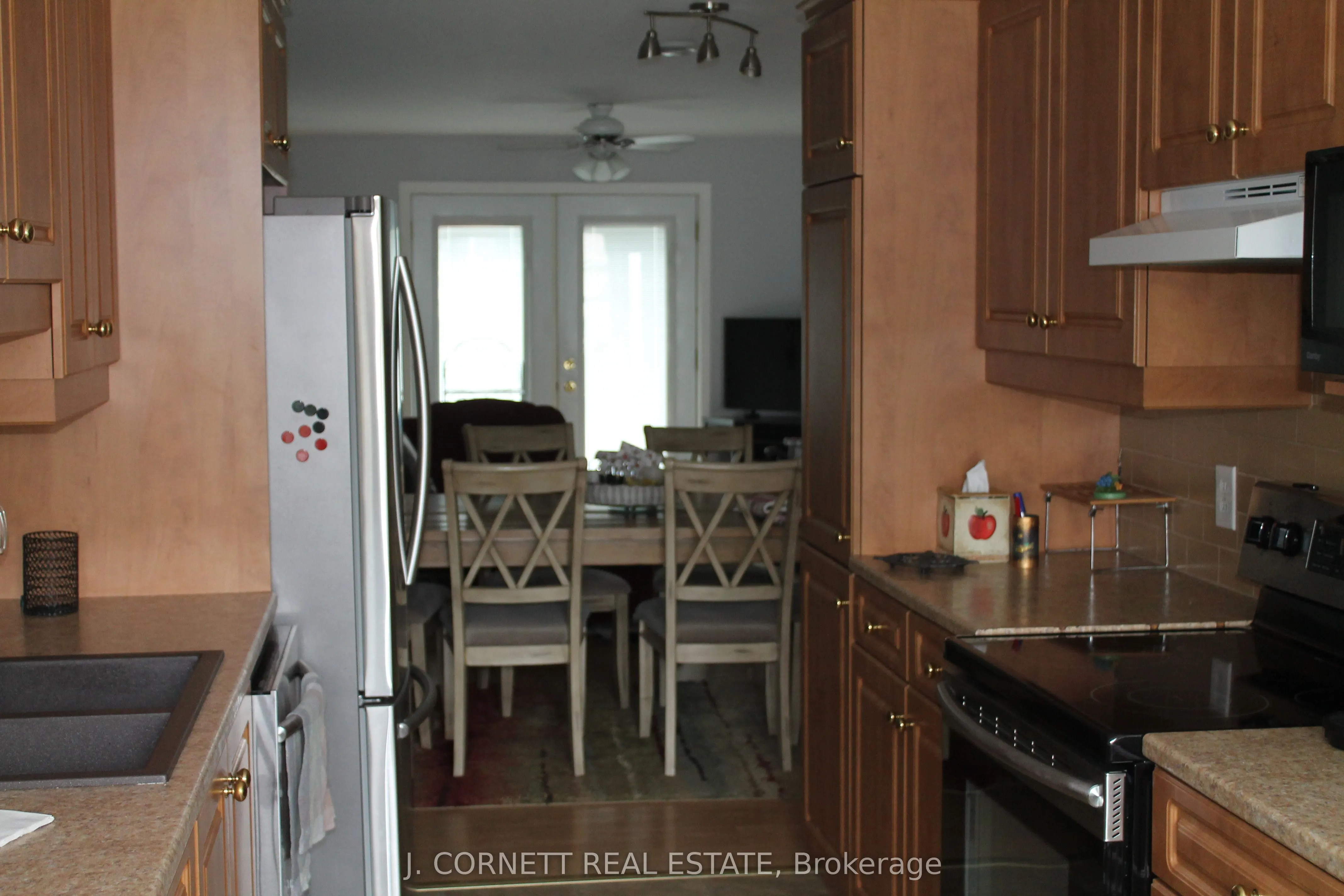 3 Maple Street N #4