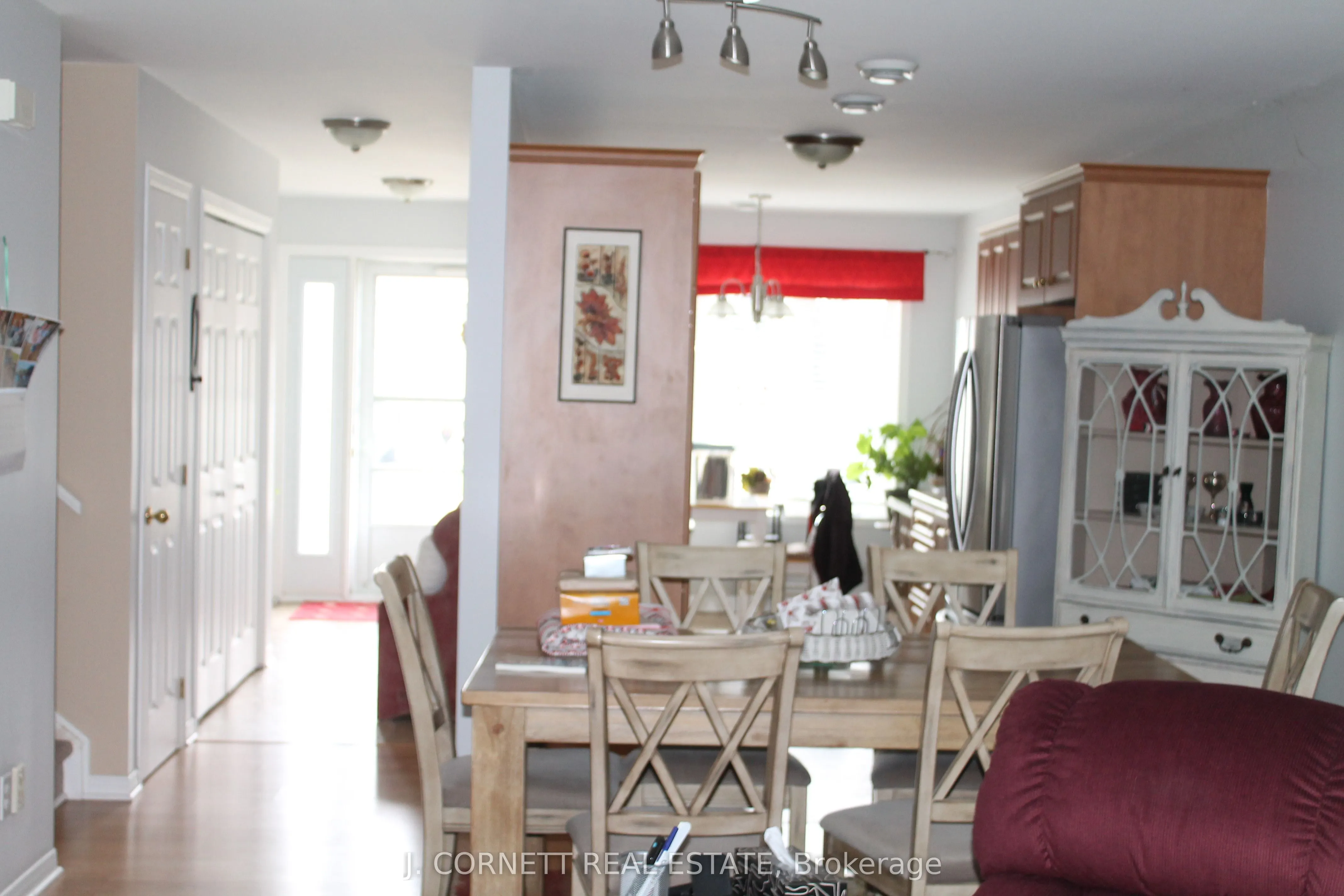 3 Maple Street N #4