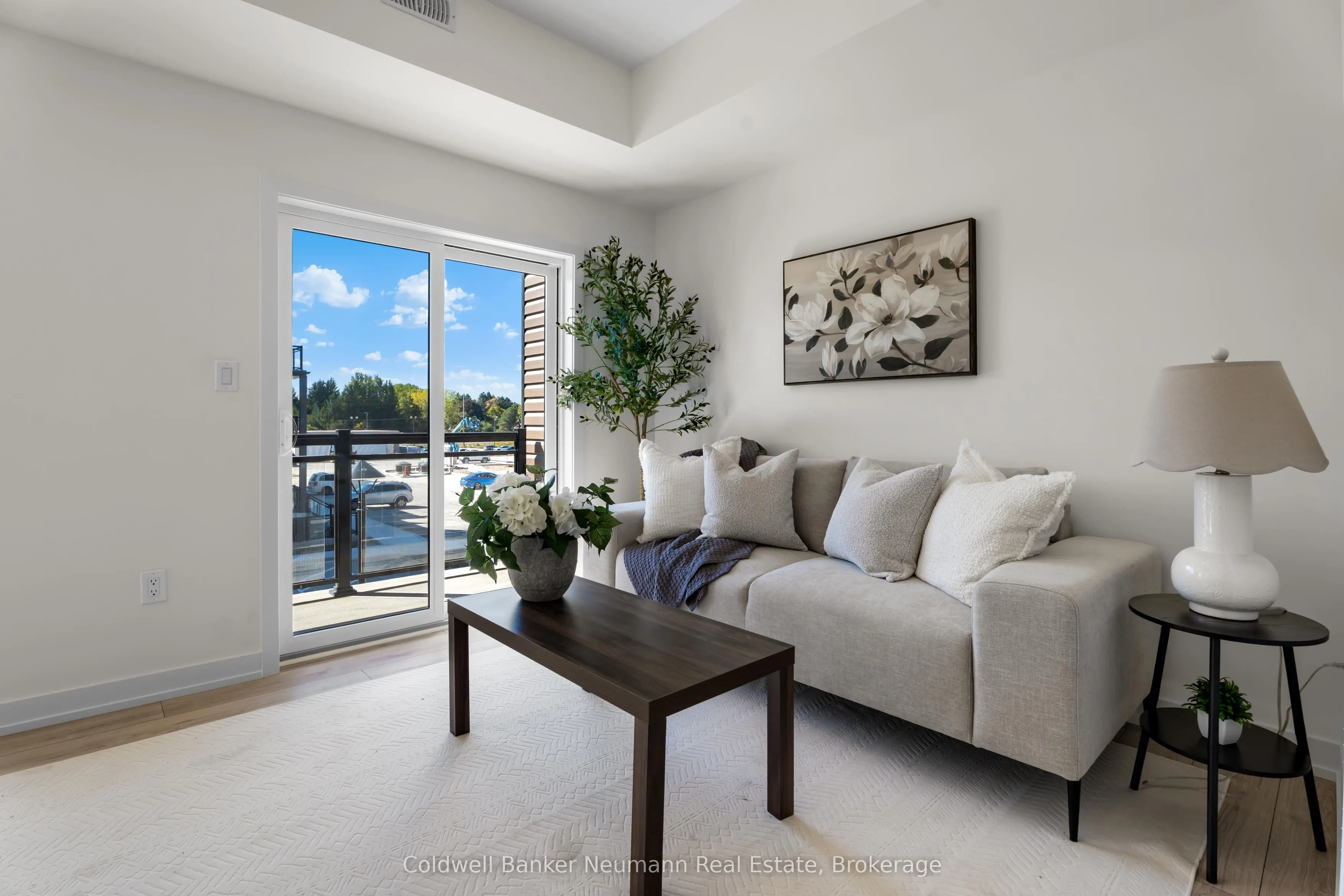 940 St David Street N #51