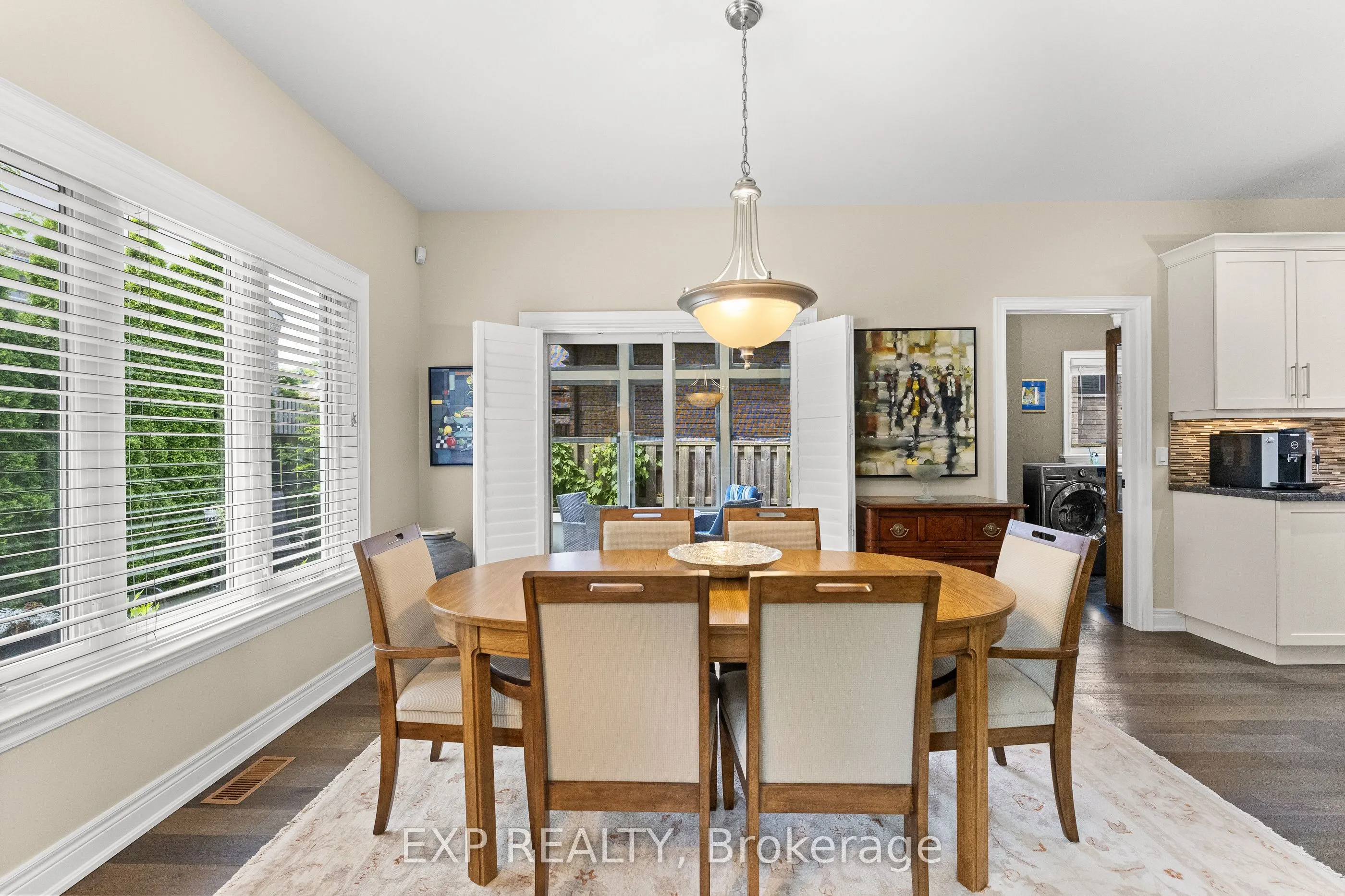 6 Creekside Drive
