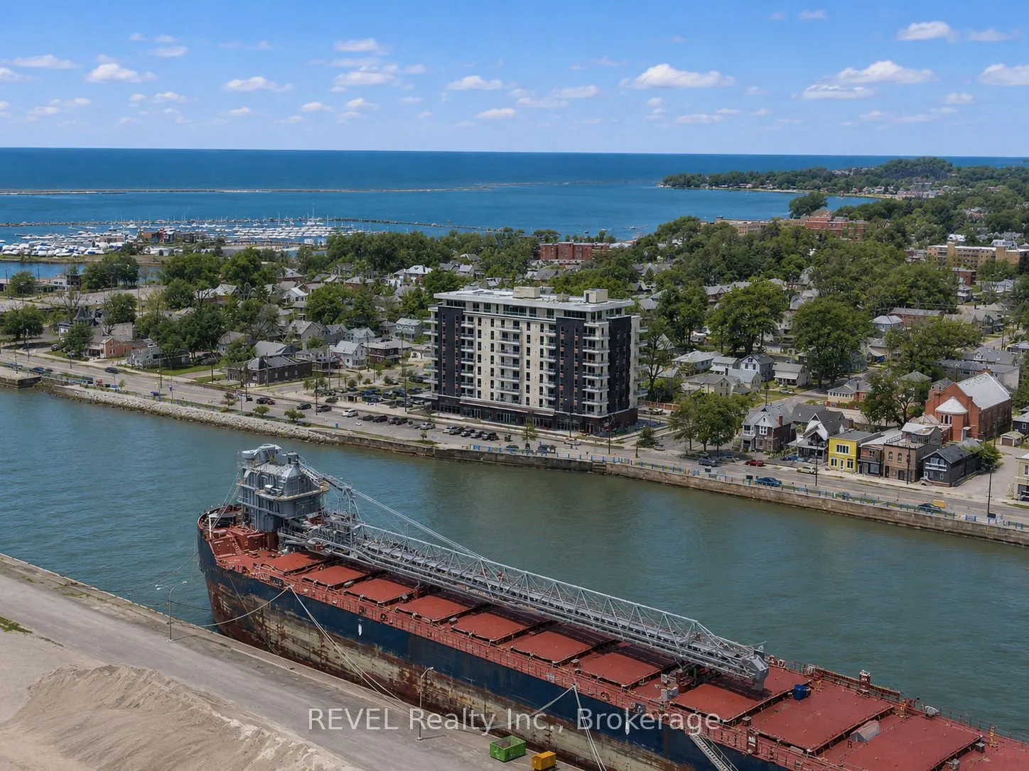118 West Street #605