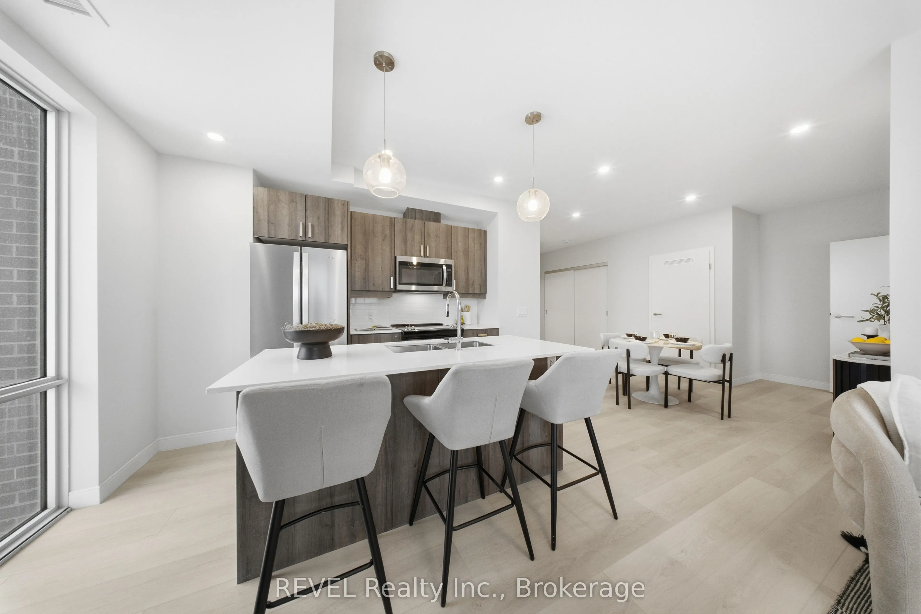 118 West Street #605