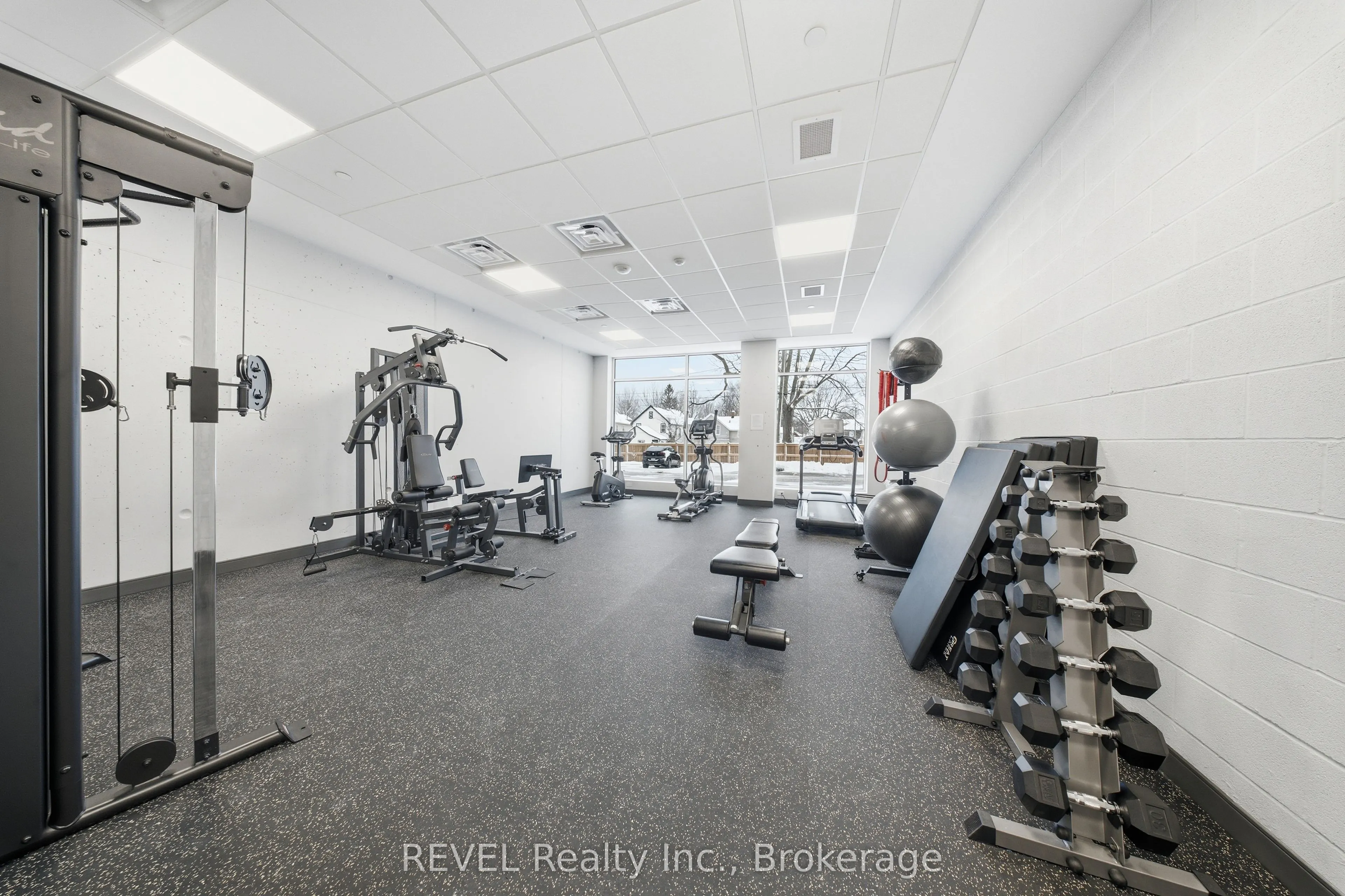 118 West Street #605