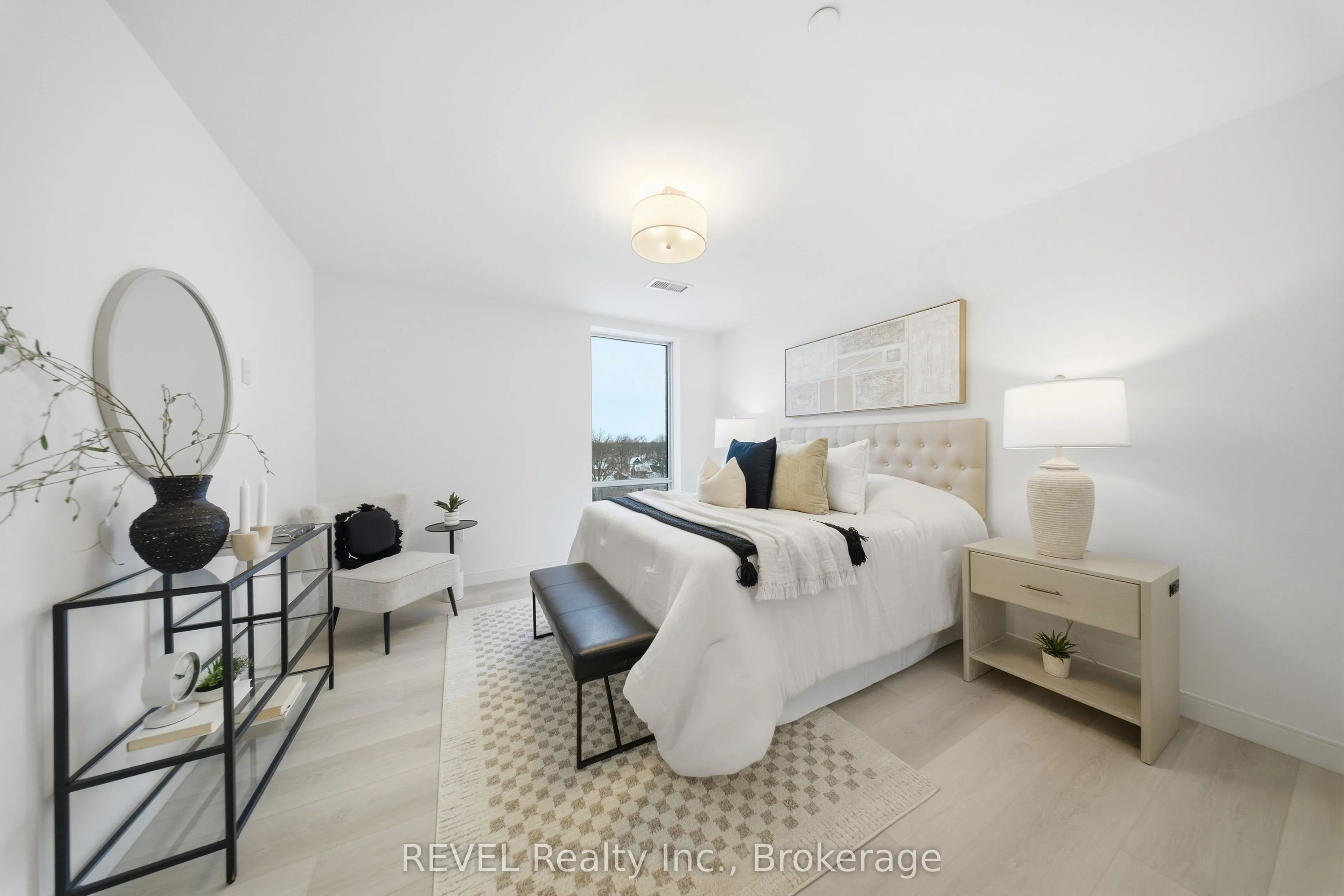 118 West Street #605
