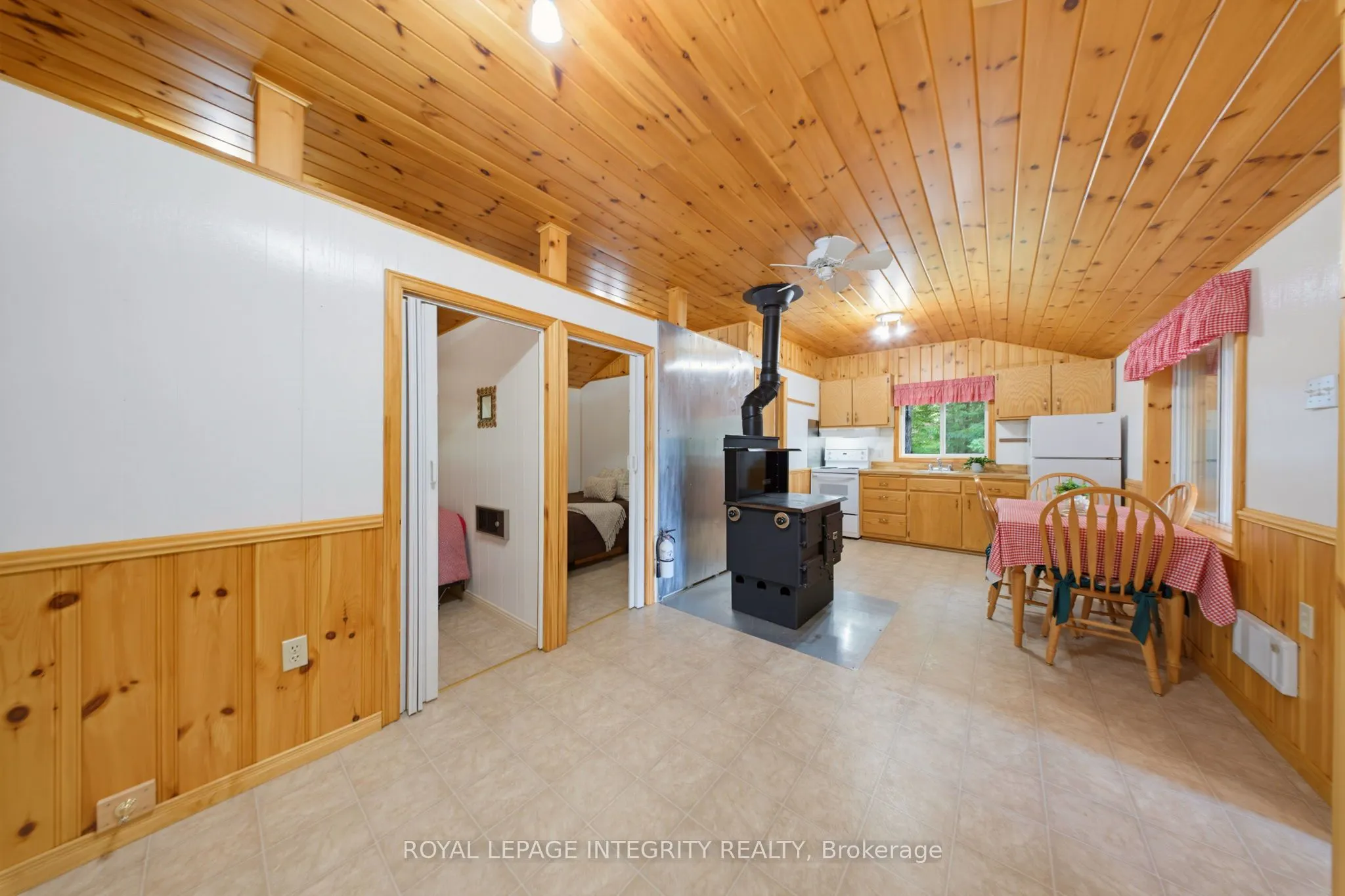 534 School House Lane