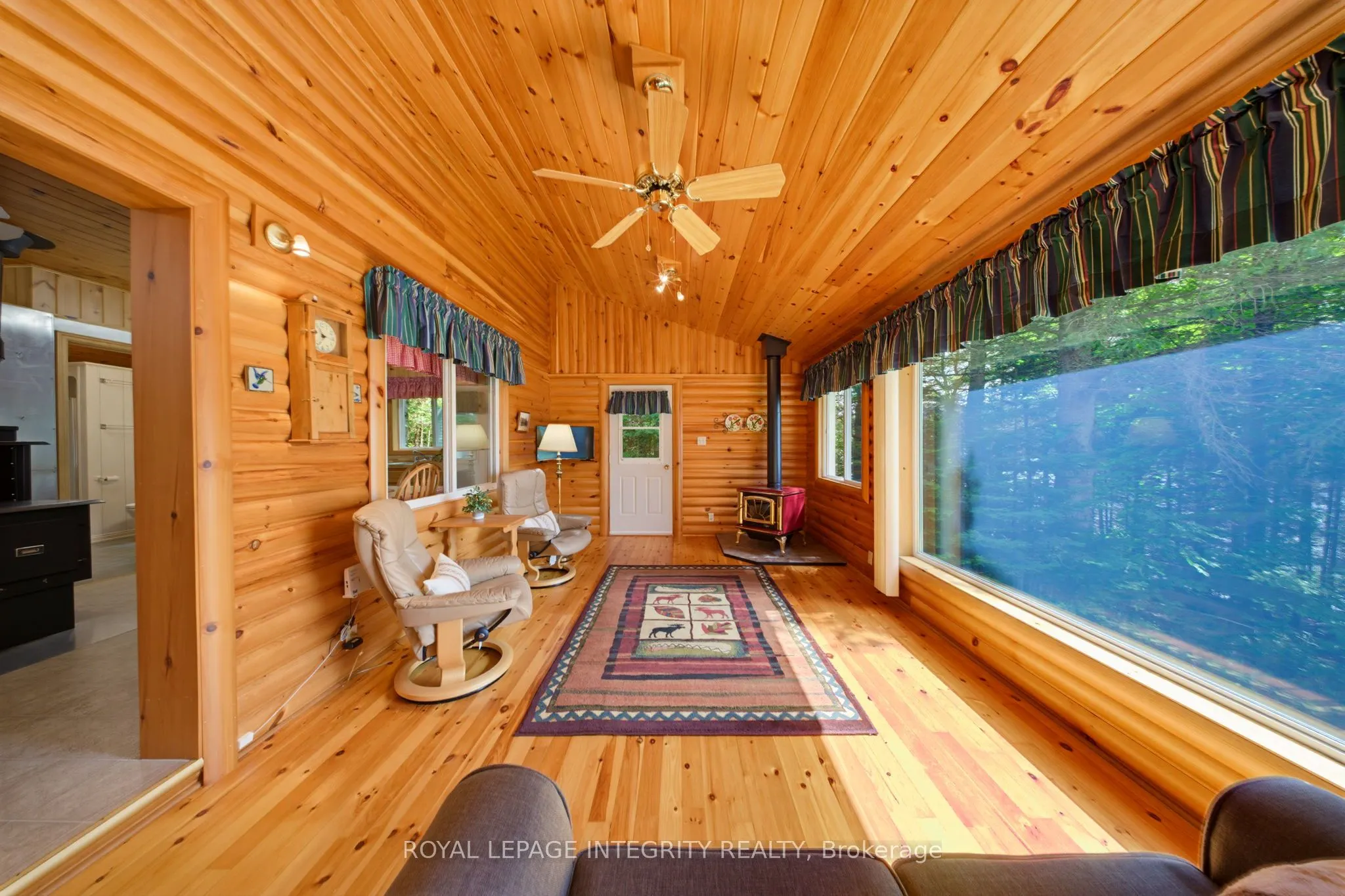 534 School House Lane