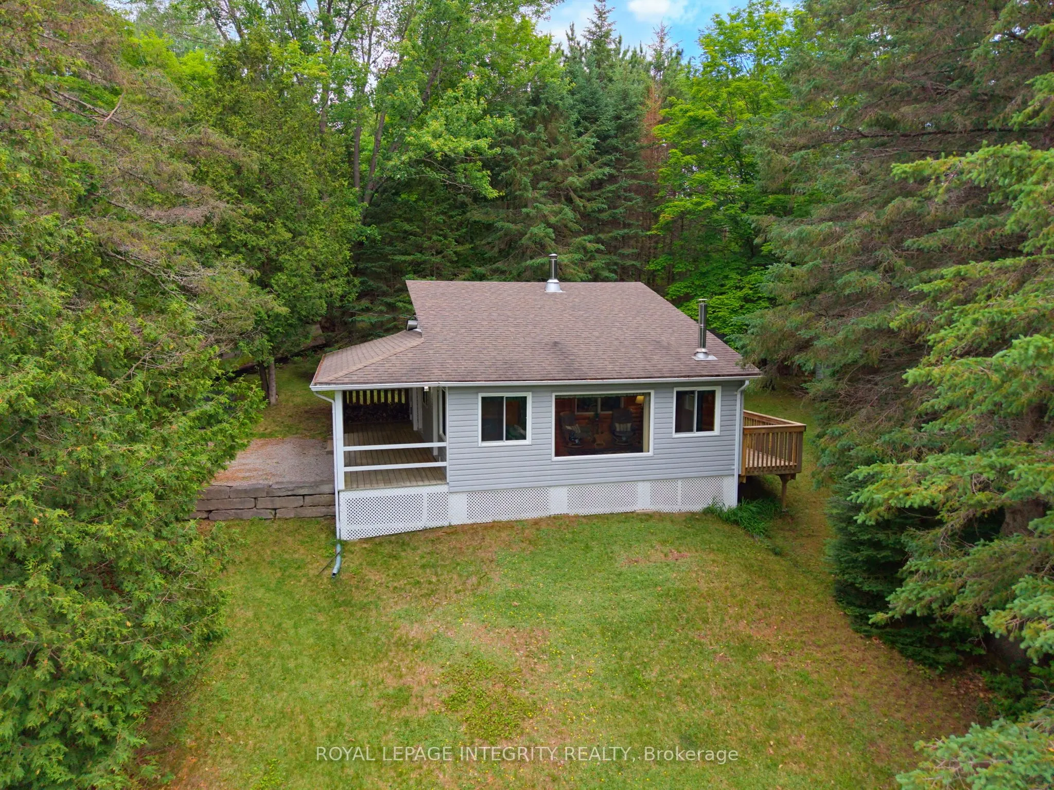534 School House Lane