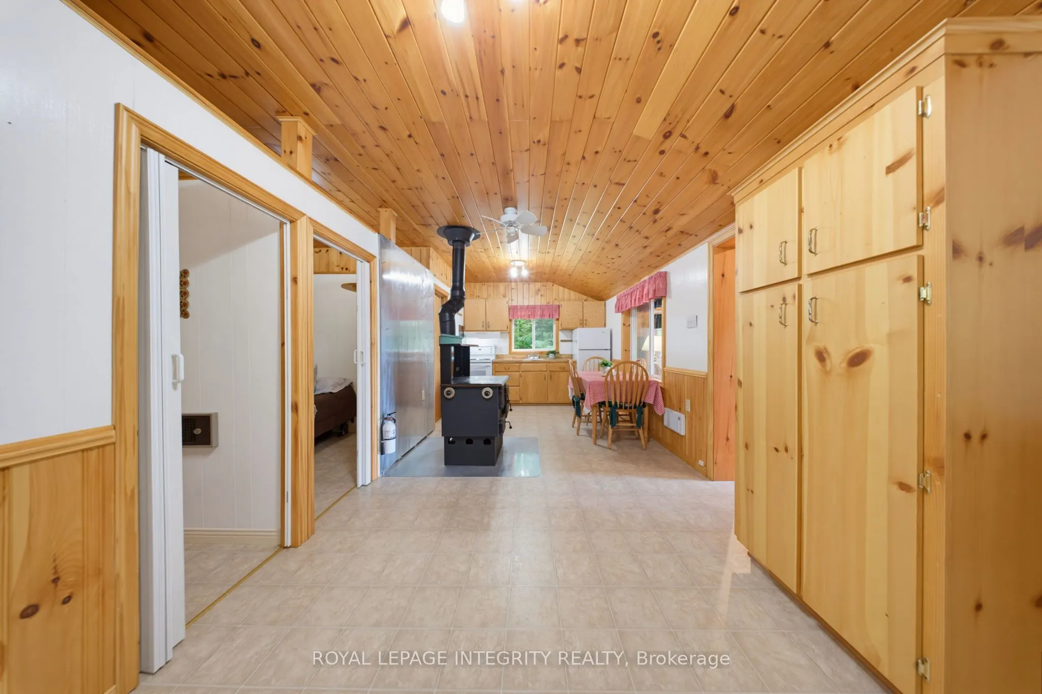534 School House Lane