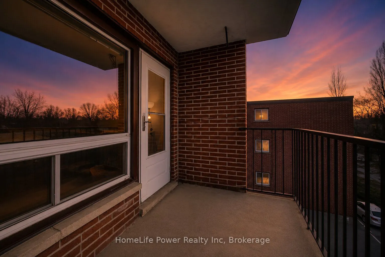 4 Avalon Place #303
