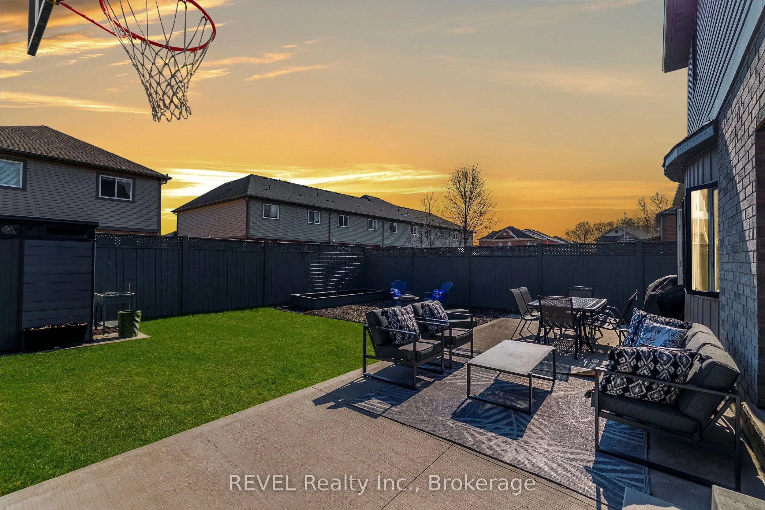 8 Elderberry Road