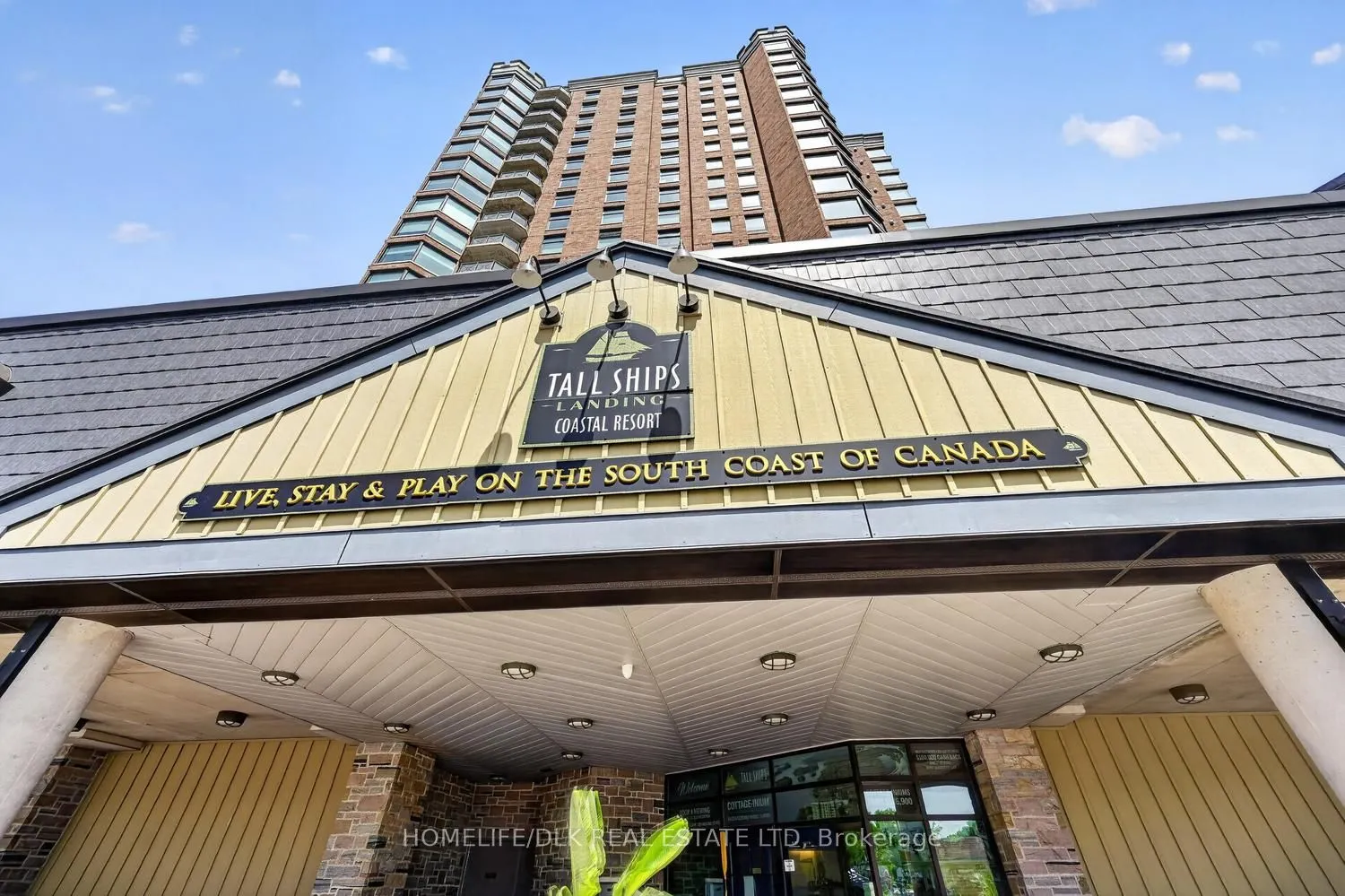 15 St Andrew Street #804