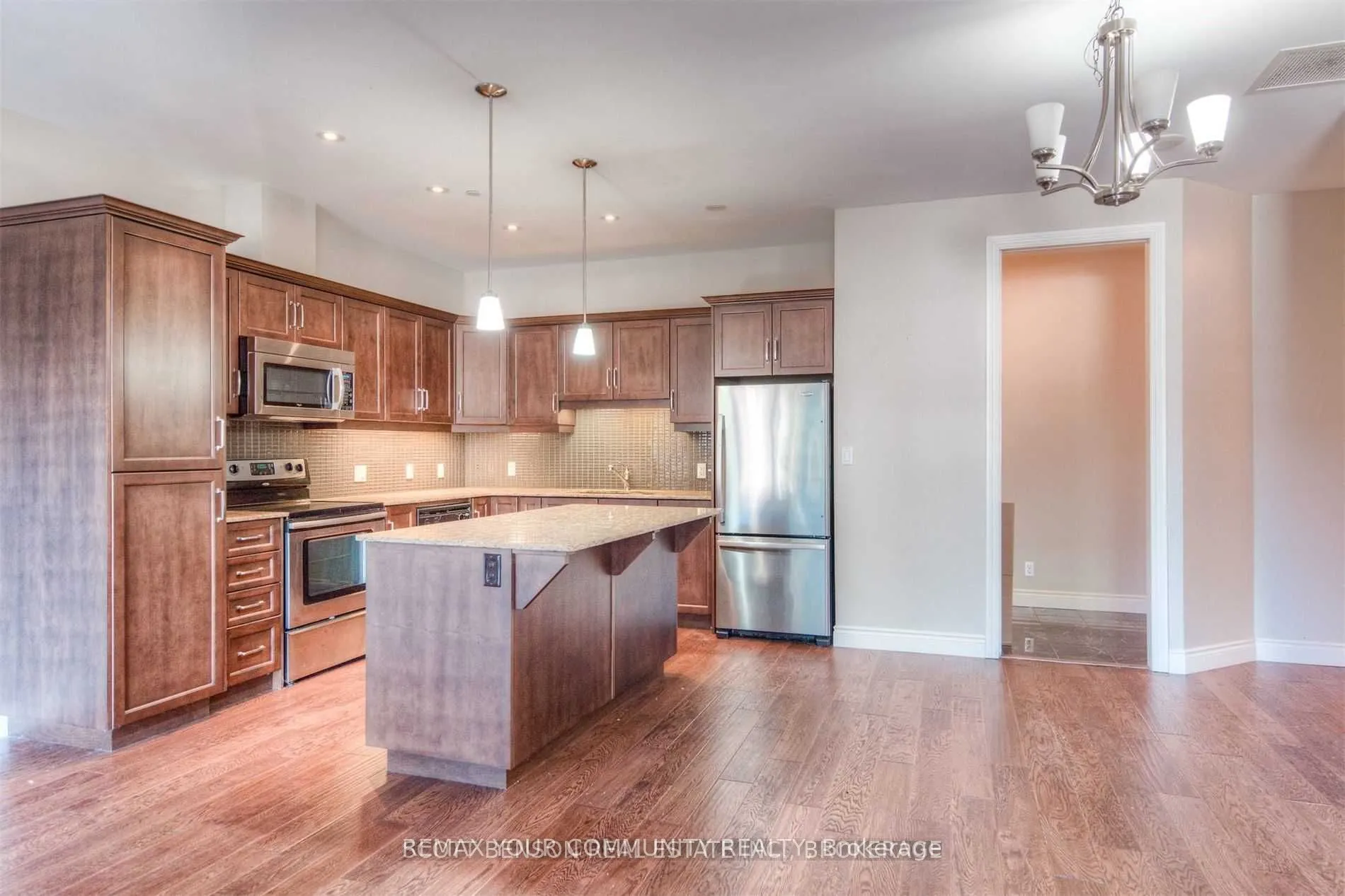 223 Erb Street W #106