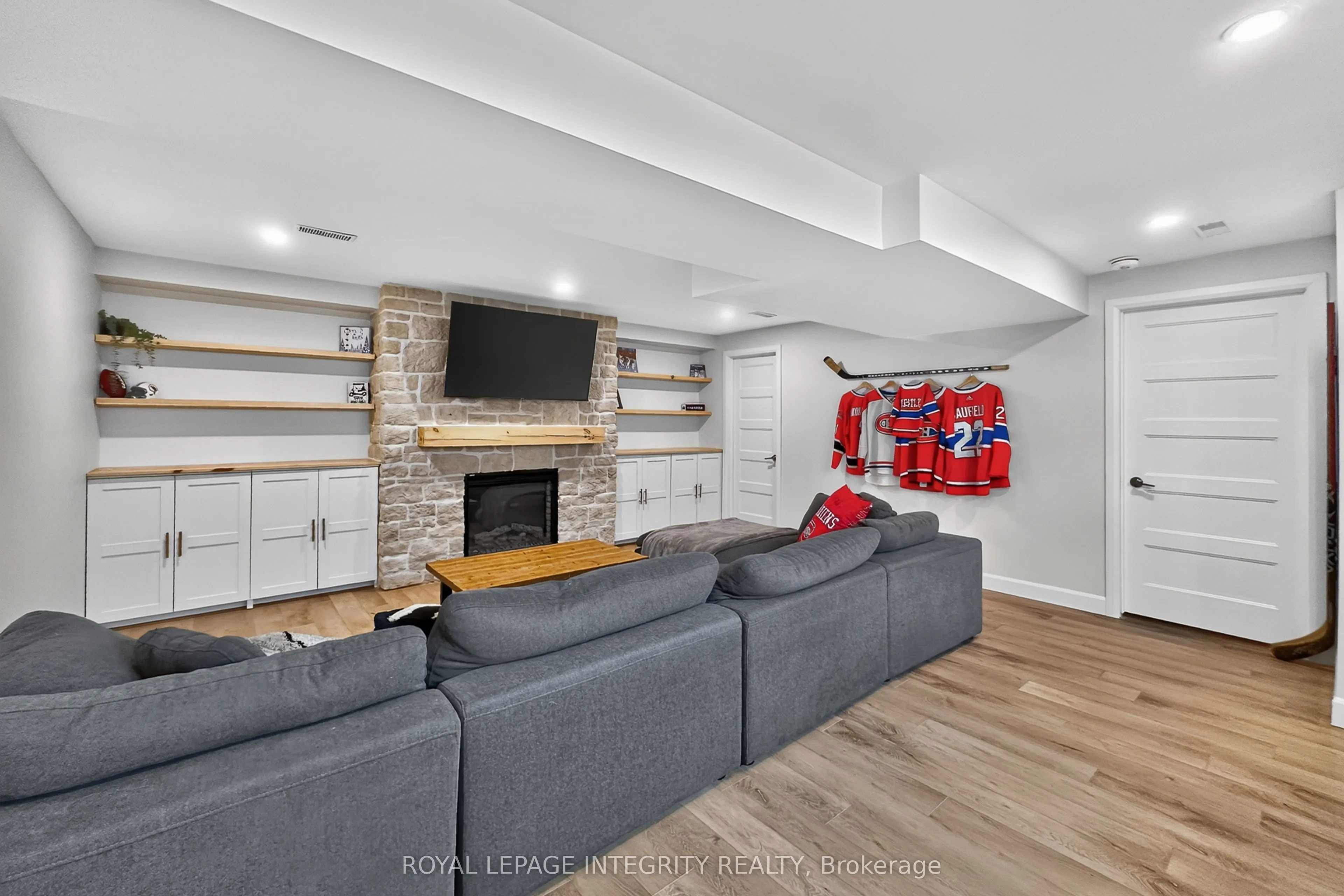 198 Bourdeau Boulevard