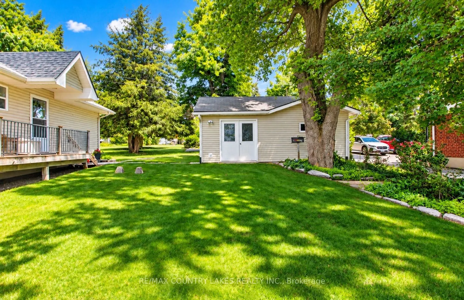 27 Hillcrest Avenue