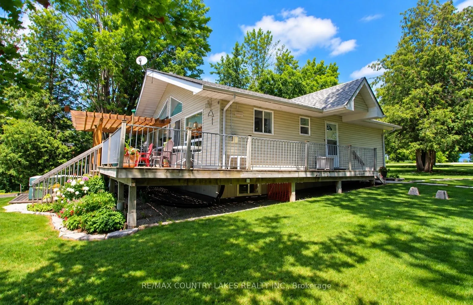 27 Hillcrest Avenue