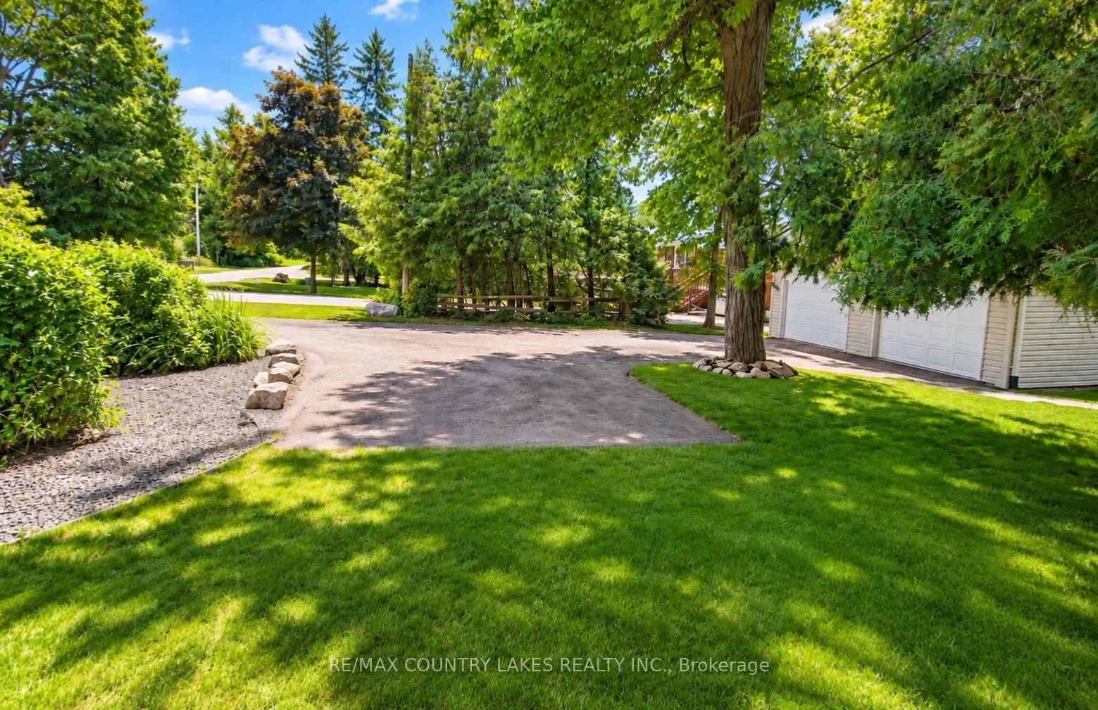 27 Hillcrest Avenue