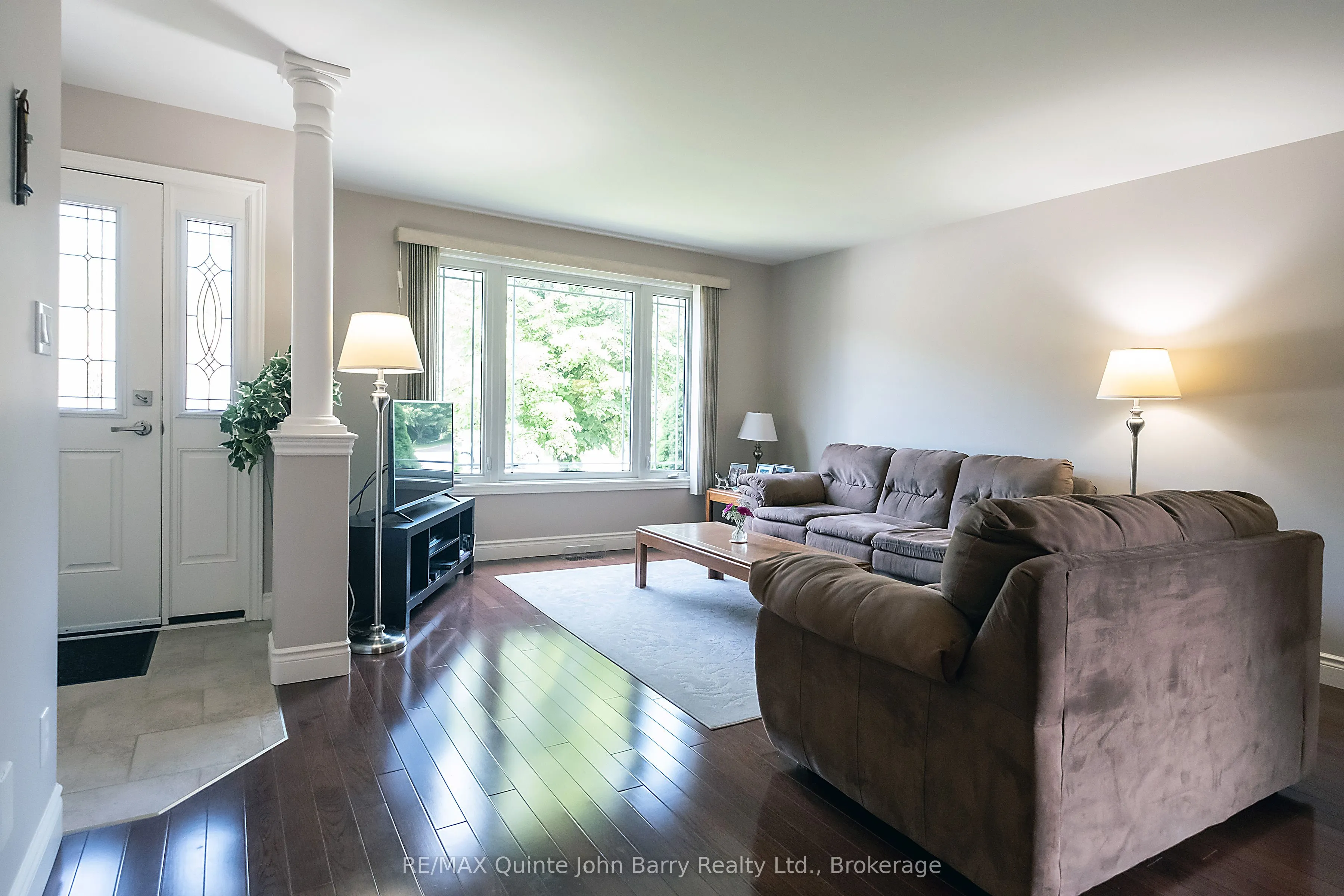 4 Algonquin Avenue