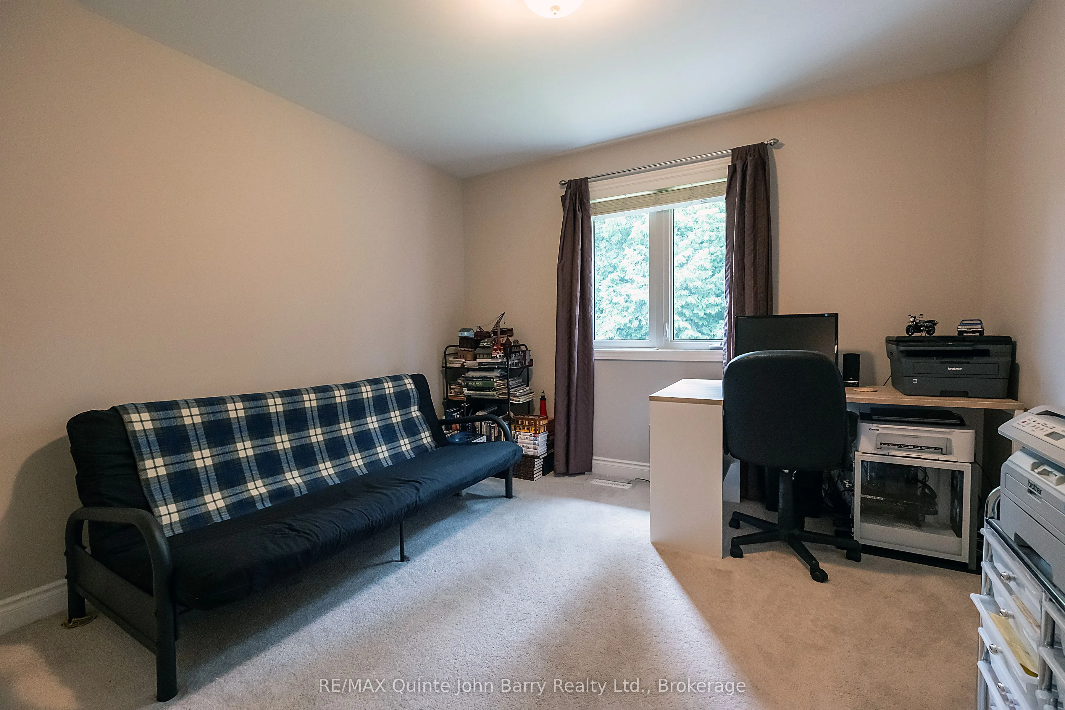 4 Algonquin Avenue