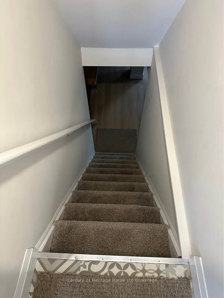 10 Joseph Street