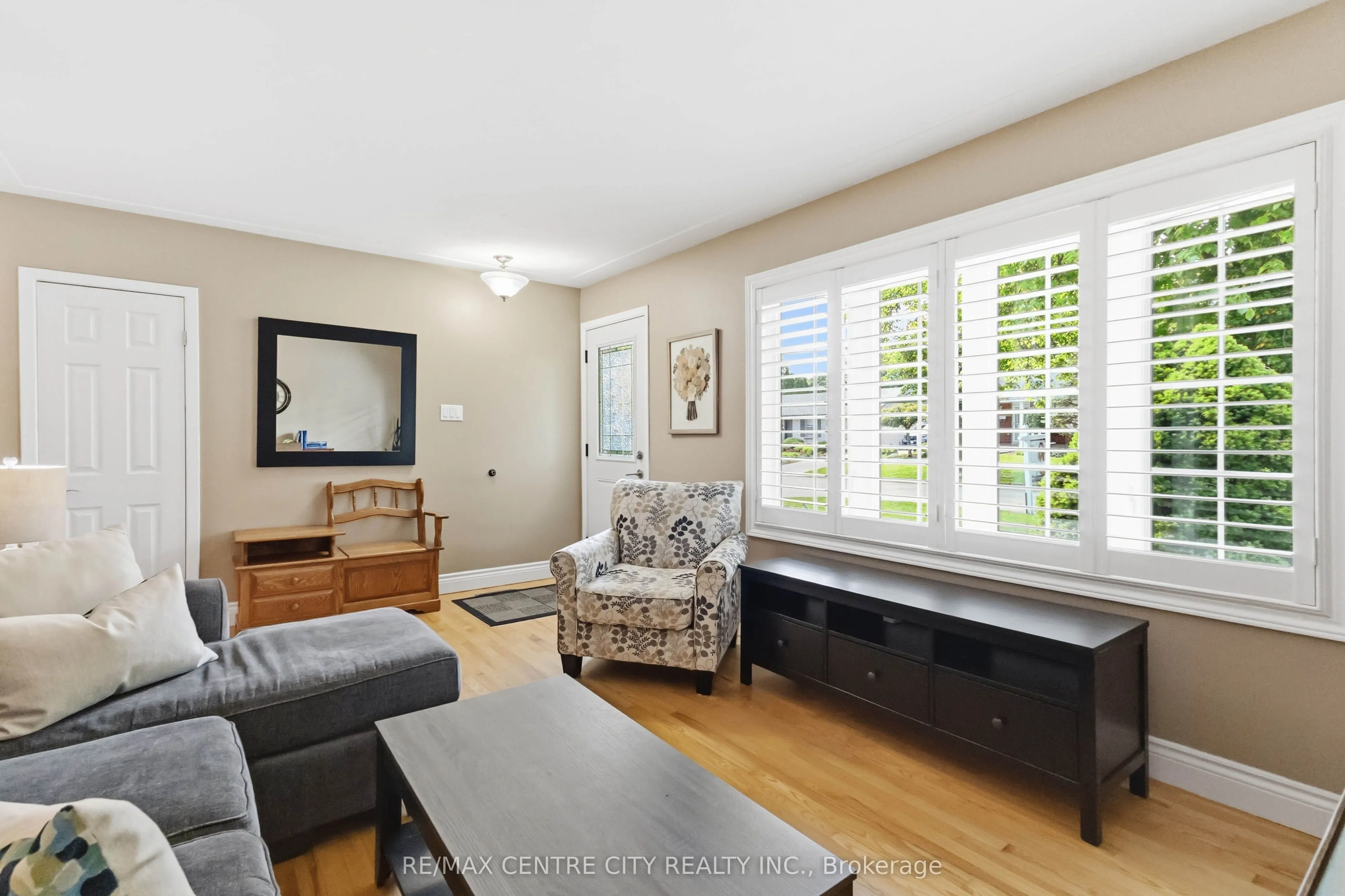 639 Dunboyne Crescent