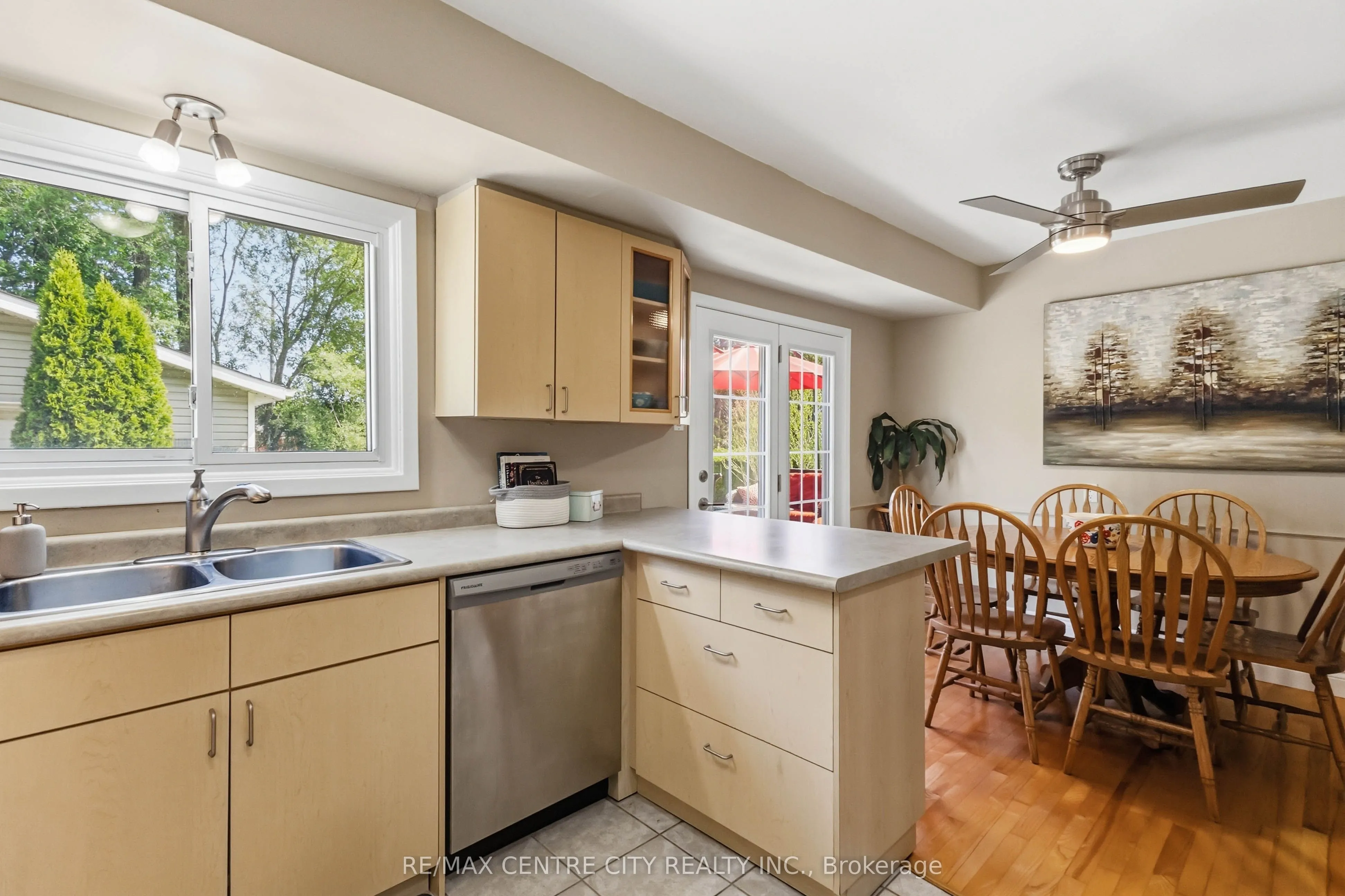 639 Dunboyne Crescent