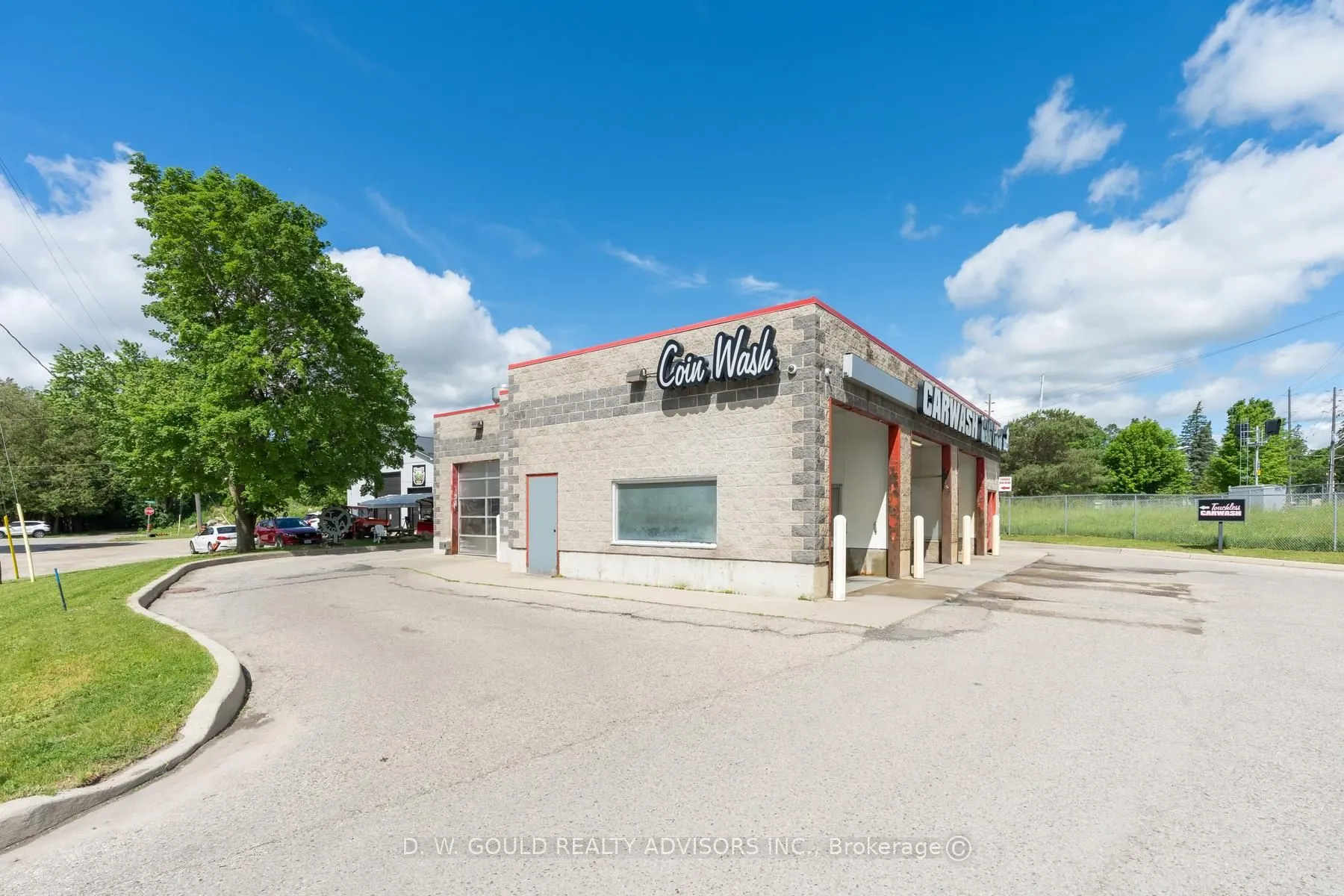 165 Main Street N