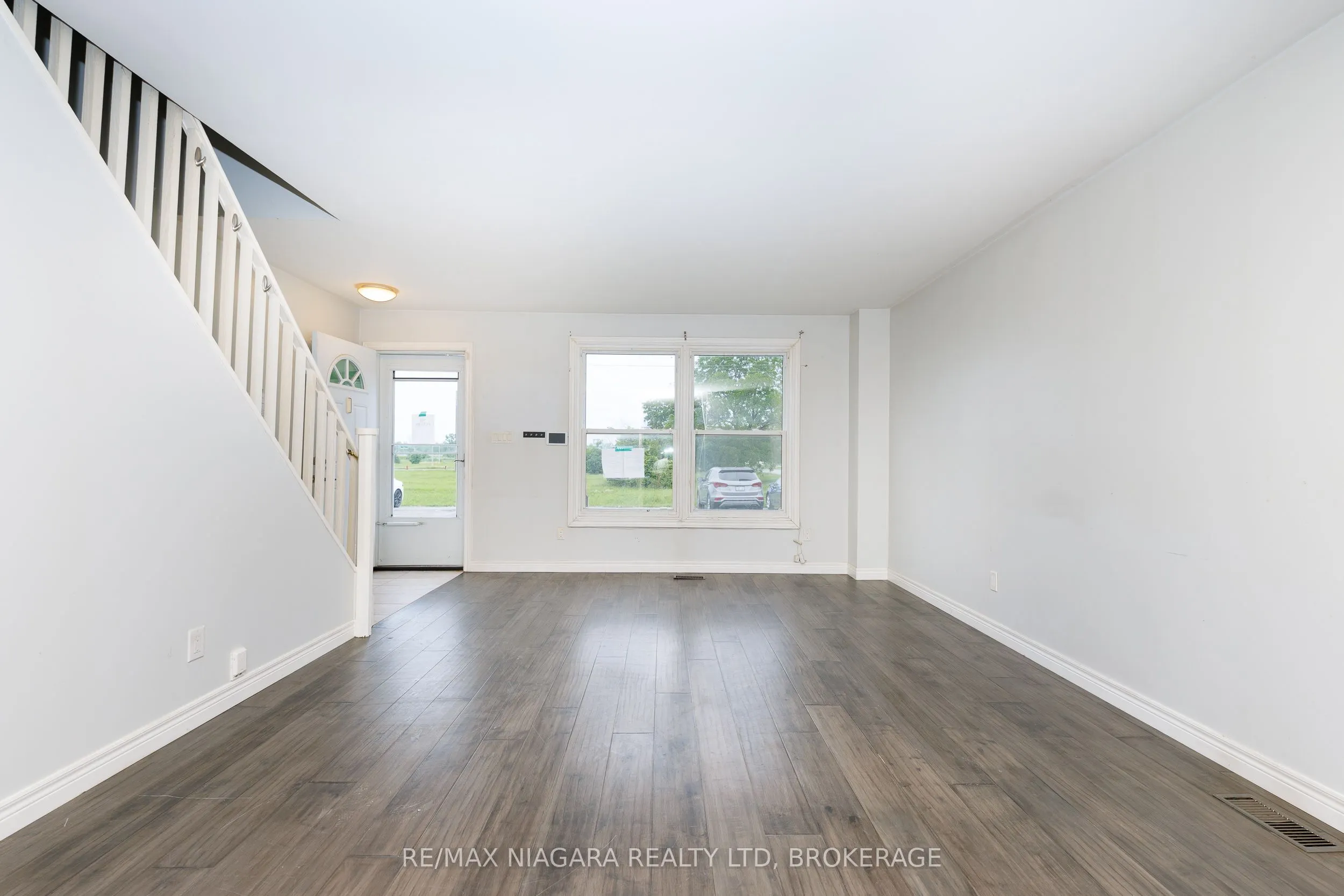 252 Bertie Street #1