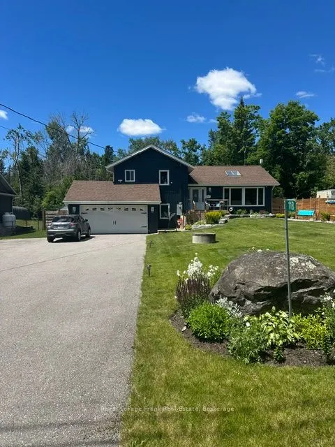 118 Echo Bay Road E