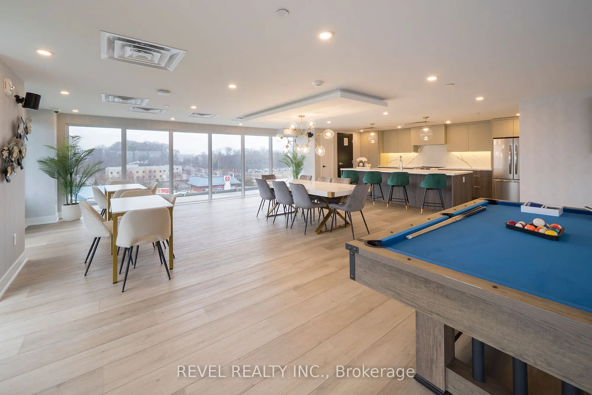575 Conklin Road #819