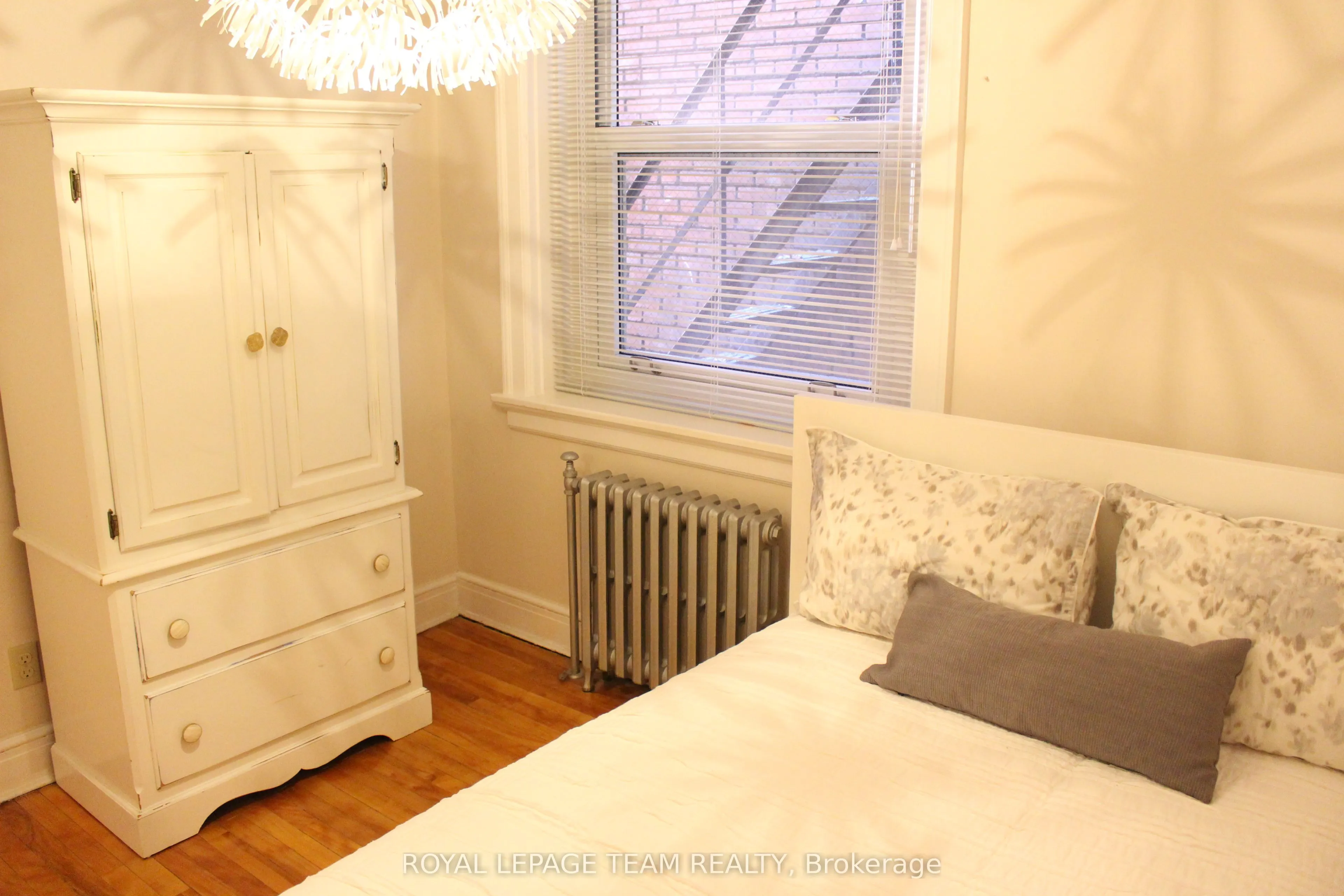 612 Bank Street #14