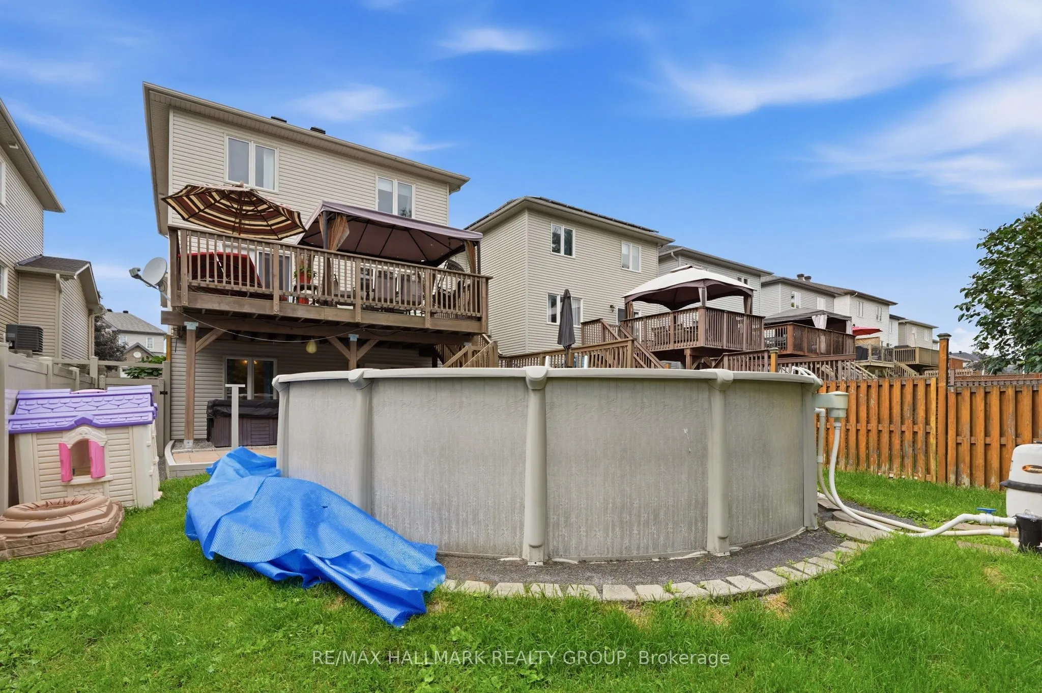 2122 PATRICIA Street